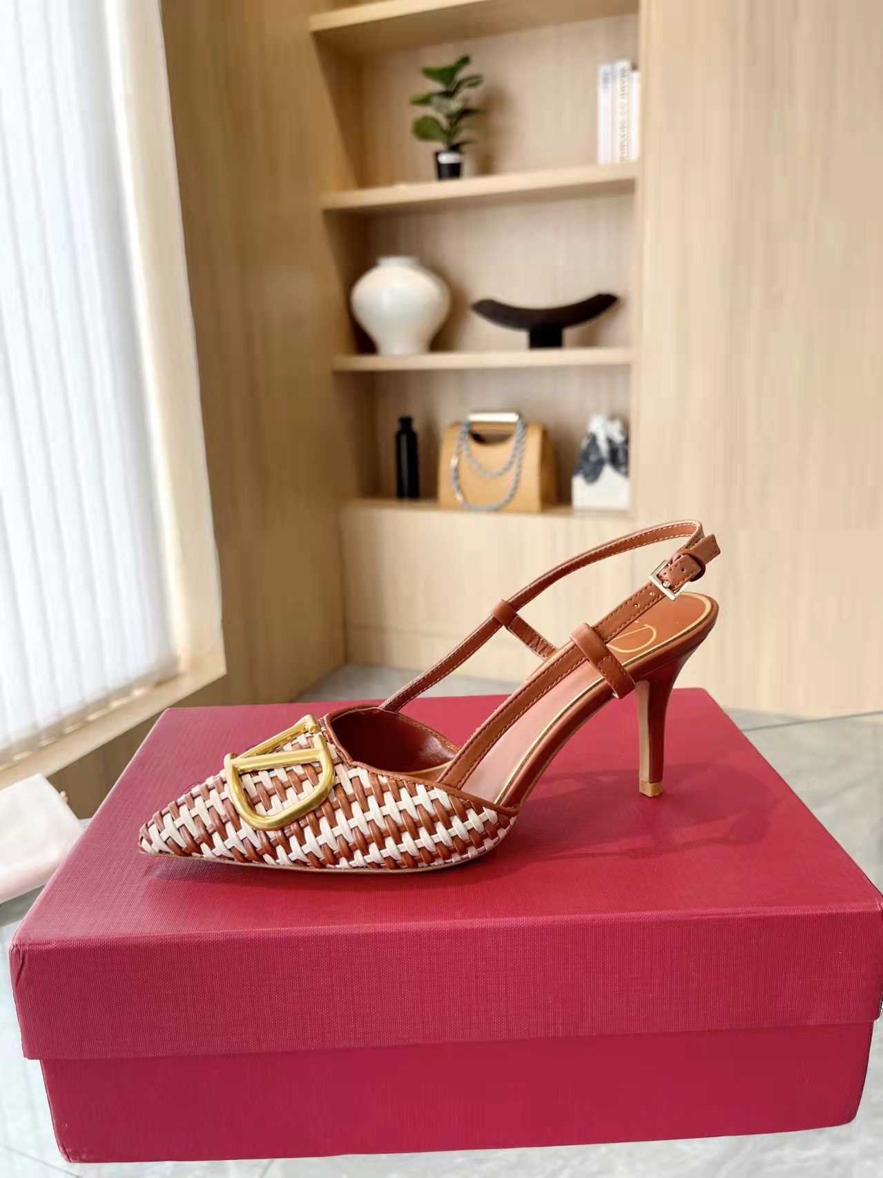 Valentino Women's Woven Leather Slingback Heels with Pointed Toe 2 a1702798151164 4043