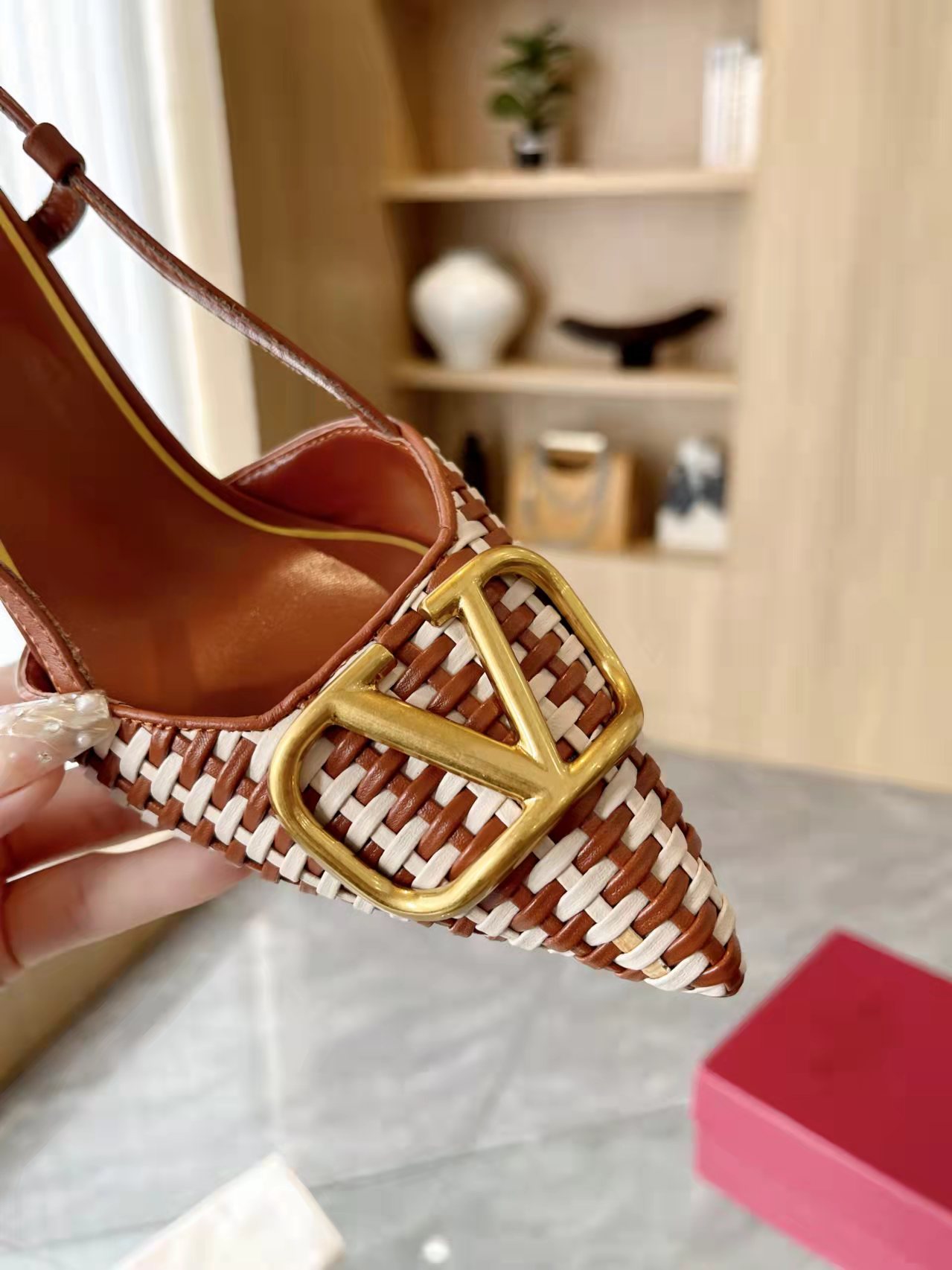 Valentino Women's Woven Leather Slingback Heels with Pointed Toe 8 a1702798154565 5488