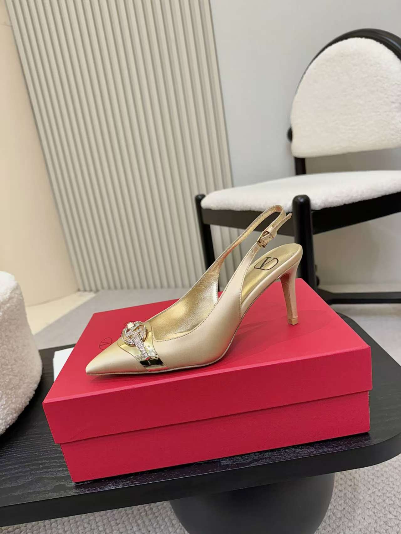 Valentino Slingback Heels with Crystal Embellishments,Silk and Leather 5 a1742781907757 2846
