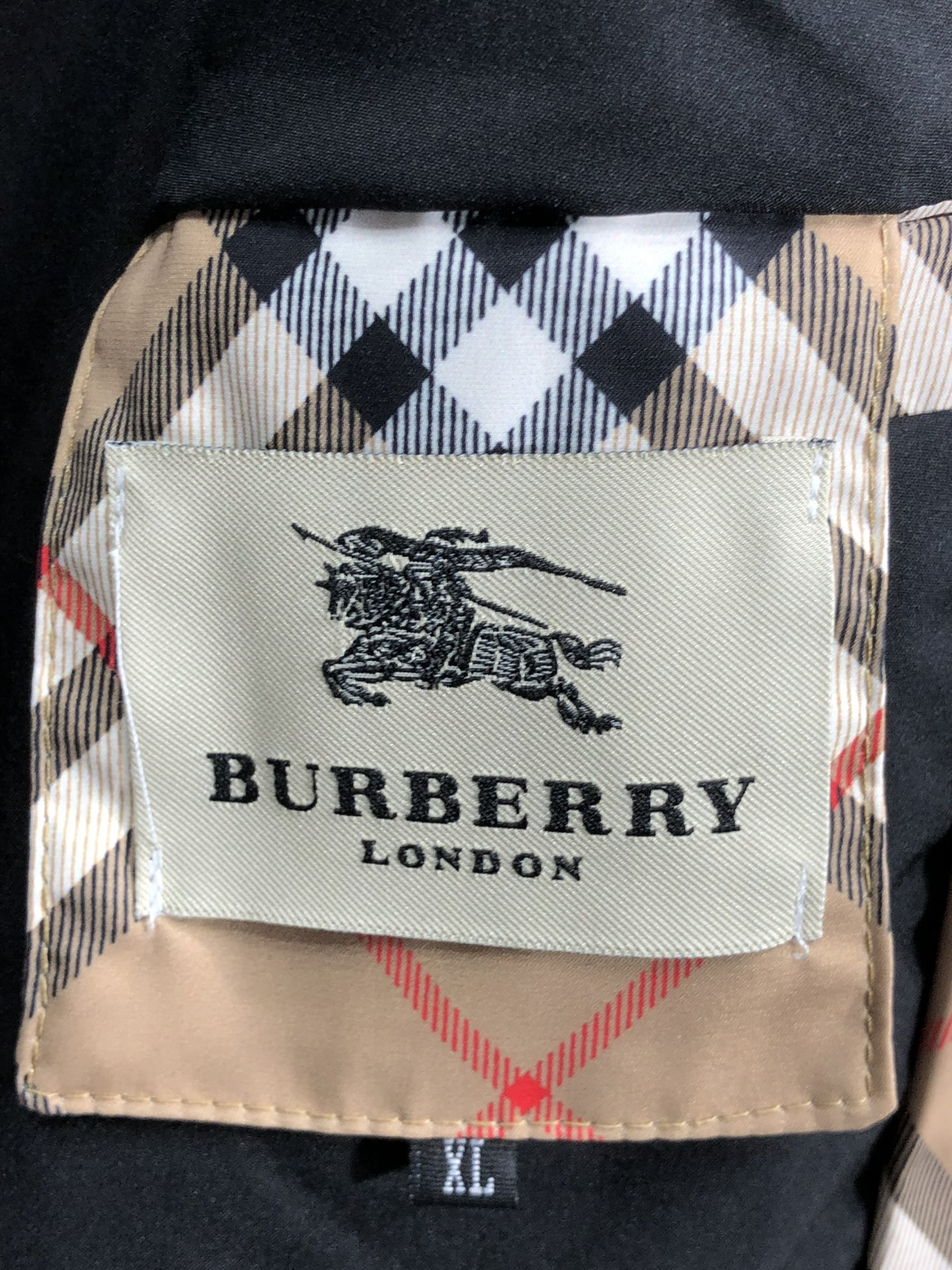 High-quality BURBERRY Hatjacket 2025 Collection in Dark-Simple Style - 图片 6
