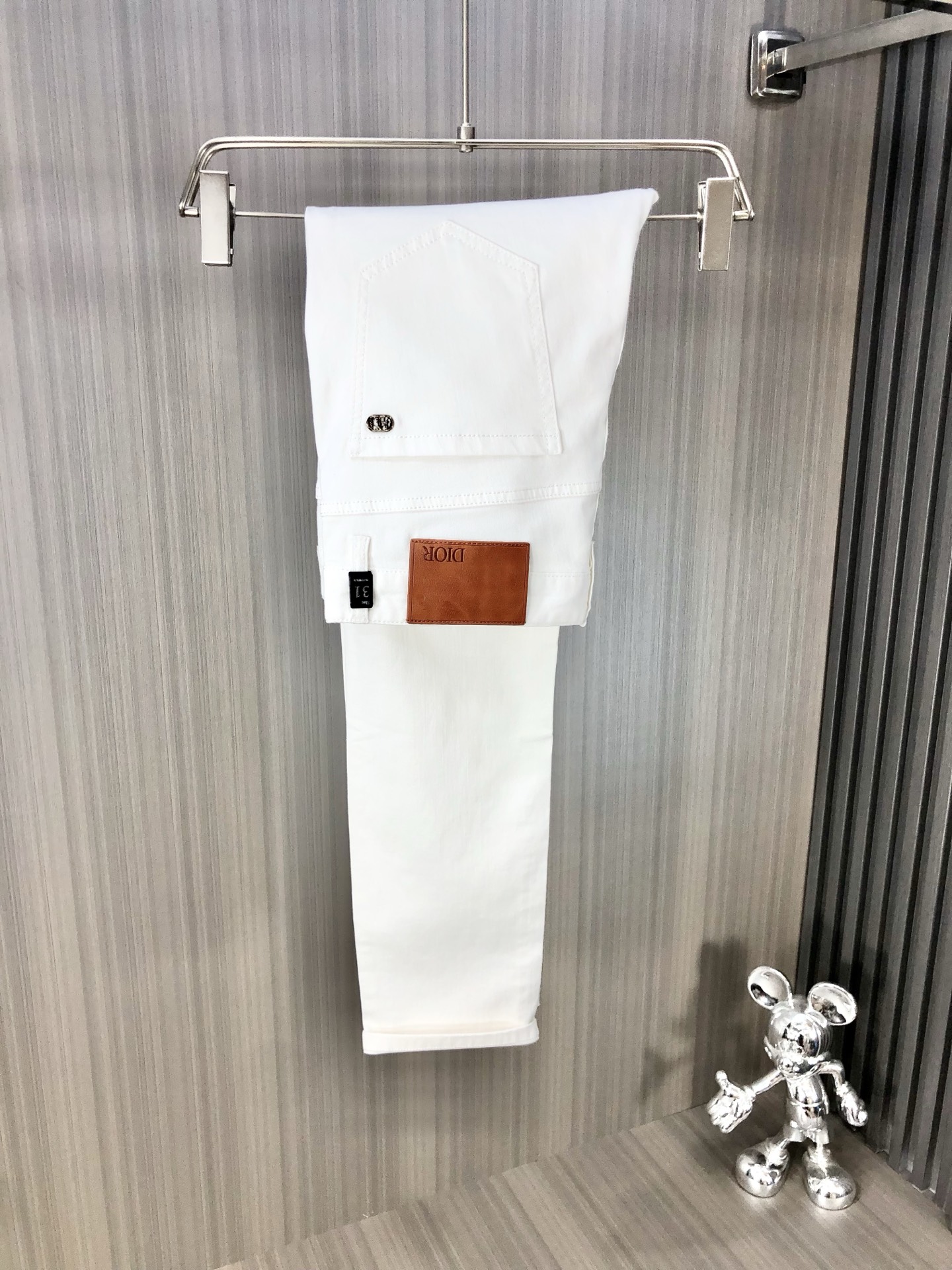 Dior Men's White Jeans - Heavyweight Denim, Soft & Comfortable, Size 29-38 2 i1746379768478 8215 0 9