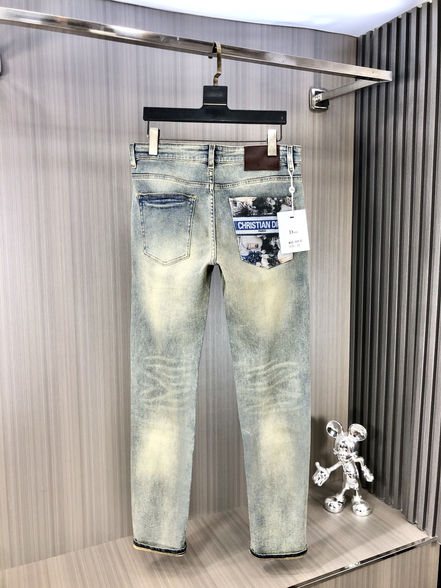 Dior 2025 Spring/Summer Men's Jeans, Heavy-Duty Wash Denim, Soft and Comfortable 3 i1746380008167 5209 0 6