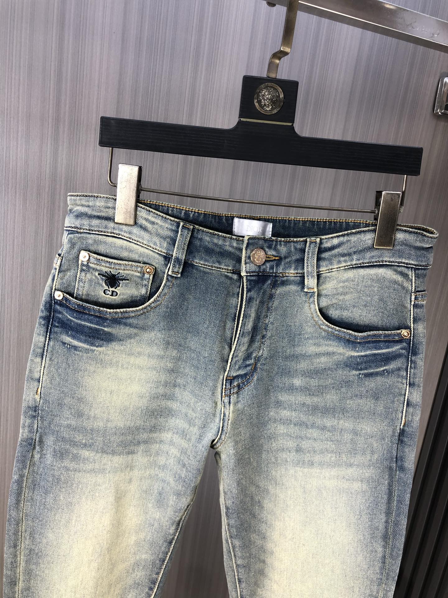 Dior 2025 Spring/Summer Men's Jeans, Heavy-Duty Wash Denim, Soft and Comfortable 5 i1746380017389 3796 0 1