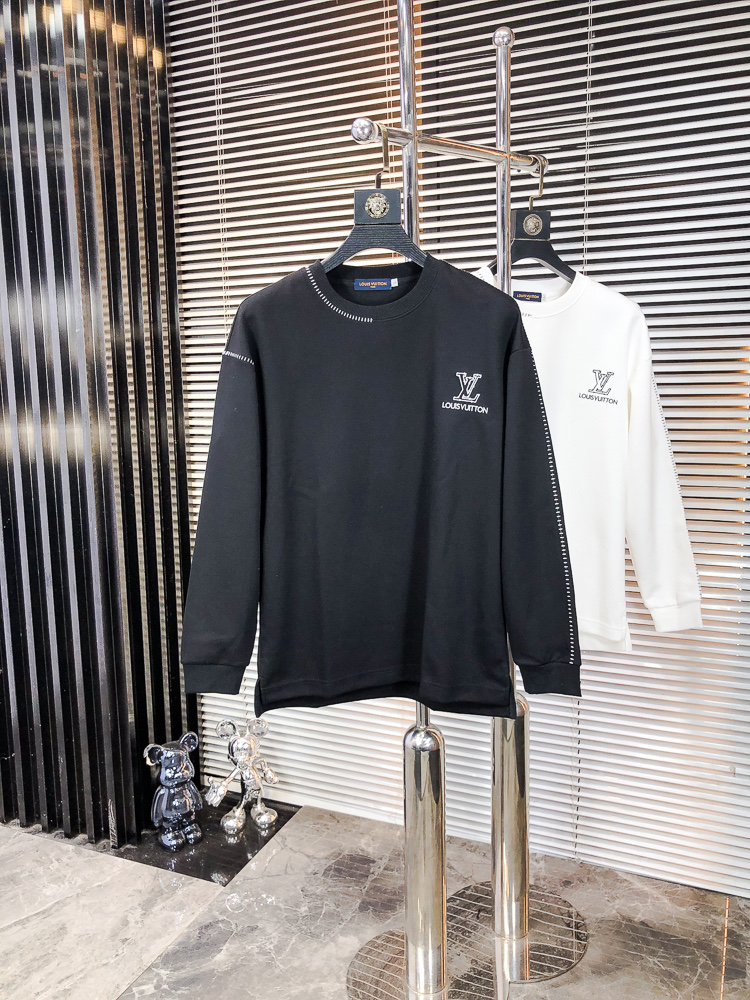 NO:681534,.Lv.2025 autumn and winter new letter logo knitted cotton sweatshirt T-shirt channel boutique!  Urban series products, made with letter logo elements that are highly luxurious, a must-have style for high-end temperament types, a single product with a strong sense of style and charm!  The original customized imported double-sided water-soluble cotton fabric has a comfortable hand feel, the embroidered letter design effect is quite exquisite, fashionable, classic and versatile!  Size M—XXXL. M wears 175/130 pounds, Louis Vuitton, hoodie, sweatshirts, tees, t-shirt,19860909.Lv.2025秋冬新款字母logo针织棉卫衣T恤 渠道精品！都市系列产物,奢华程度满分的字母logo元素打造,高端气质型必入的极品款式,一款极具腔调感与魅力的单品！ 原版定制进口双面水溶棉面料,手感舒适,刺绣字母设计效果相当精致,时尚经典百搭！ 尺码M—XXXL.m穿175/130斤,,louis vuitton,hoodie,sweatshirts,tees，t-shirt,,Men's clothing