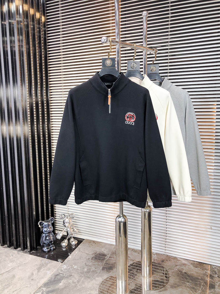 NO:681551,.Gucci.2025 new autumn and winter letter logo knitted cotton sweatshirt T-shirt channel boutique!  Urban series products, made with letter logo elements that are highly luxurious, a must-have style for high-end temperament types, a single product with a strong sense of style and charm!  The original customized imported double-sided water-soluble cotton fabric has a comfortable hand feel, the embroidered letter design effect is quite exquisite, fashionable, classic and versatile!  Size M—XXXL. M wears 175/130 pounds, gucci, hoodie, sweatshirts, tees, t-shirt,19860909.Gucci.2025秋冬新款字母logo针织棉卫衣T恤 渠道精品！都市系列产物,奢华程度满分的字母logo元素打造,高端气质型必入的极品款式,一款极具腔调感与魅力的单品！ 原版定制进口双面水溶棉面料,手感舒适,刺绣字母设计效果相当精致,时尚经典百搭！ 尺码M—XXXL.m穿175/130斤,,gucci,hoodie,sweatshirts,tees，t-shirt,,Men's clothing