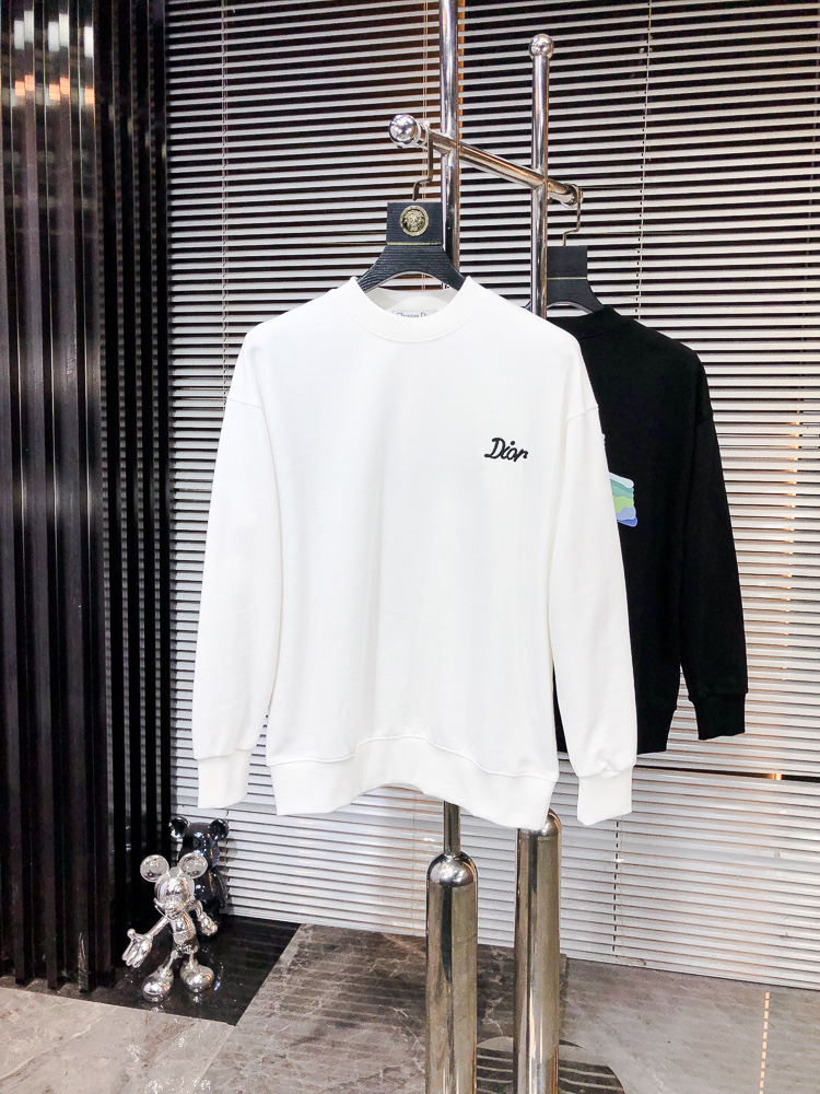 NO:681556,.Dior. Wear 200 pounds. 2025 autumn and winter new style!  New men's original casual pullover sweatshirt. Customized original fabric. D feels soft and delicate. It is skin-friendly, comfortable and breathable. The fabric texture and comfort are at its peak. Overweight classic logo pattern design. The factory makes fine and versatile casual clothes. The upper body is very good. Men's must-have items. Size M-3XL. m wears 175/130, dior, hoodie, sweatshirts,19860909.Dior.穿200斤.2025秋冬新款！新款男士原单休闲套头卫衣 定制原版面料 D手感柔软细腻 穿着亲肤舒适透气 面料质感与舒适度达到登峰造极 超重经典logo图案设计 代工厂精细做百搭休闲 上身非常赞 男士必备单品 尺码M-3XL m穿175/130,,dior,hoodie,sweatshirts,,Men's clothing