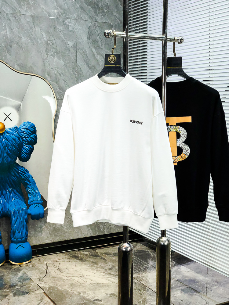 NO:759001,..Burberry. Wear 200 pounds. 2026 early spring new style!  New men's original casual pullover sweatshirt. Customized original fabric. D is soft and delicate to the touch. It is comfortable and breathable to wear. The texture and comfort of the fabric are at its peak. Overweight classic logo pattern design. The factory makes fine and versatile casual clothes. The upper body is very good. Men's must-have items. Size M-3XL. M wears 175/130, burberry, hoodie, sweatshirts,19860909..巴宝莉.穿200斤.2026早春新款！新款男士原单休闲套头卫衣 定制原版面料 D手感柔软细腻 穿着亲肤舒适透气 面料质感与舒适度达到登峰造极 超重经典logo图案设计 代工厂精细做百搭休闲 上身非常赞 男士必备单品 尺码M-3XL m穿175/130,,burberry,hoodie,sweatshirts,,Men's clothing