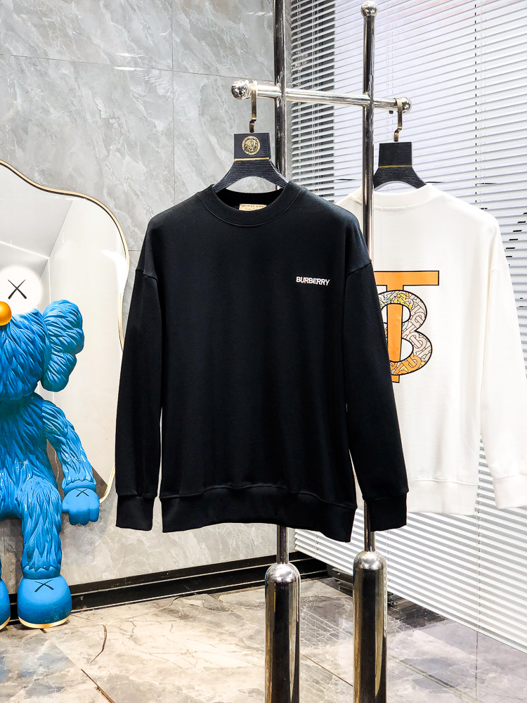 NO:759009,..Burberry. Wear 200 pounds. 2026 early spring new style!  New men's original casual pullover sweatshirt. Customized original fabric. D is soft and delicate to the touch. It is comfortable and breathable to wear. The texture and comfort of the fabric are at its peak. Overweight classic logo pattern design. The factory makes fine and versatile casual clothes. The upper body is very good. Men's must-have items. Size M-3XL. M wears 175/130, burberry, hoodie, sweatshirts,19860909..巴宝莉 .穿200斤.2026早春新款！新款男士原单休闲套头卫衣 定制原版面料 D手感柔软细腻 穿着亲肤舒适透气 面料质感与舒适度达到登峰造极 超重经典logo图案设计 代工厂精细做百搭休闲 上身非常赞 男士必备单品 尺码M-3XL m穿175/130,,burberry,hoodie,sweatshirts,,Men's clothing