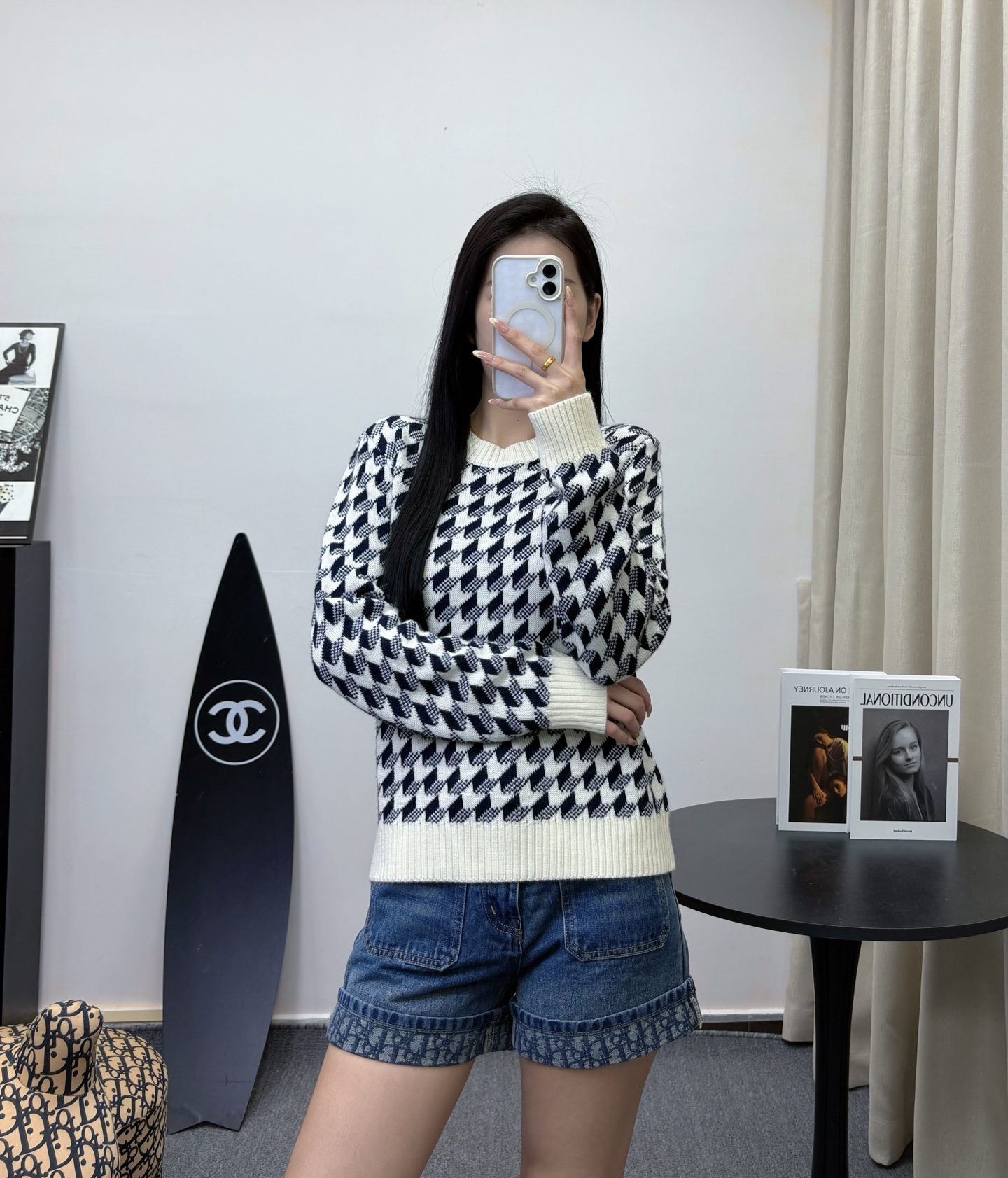 NO:686527,,,19860909,,,Women's clothing