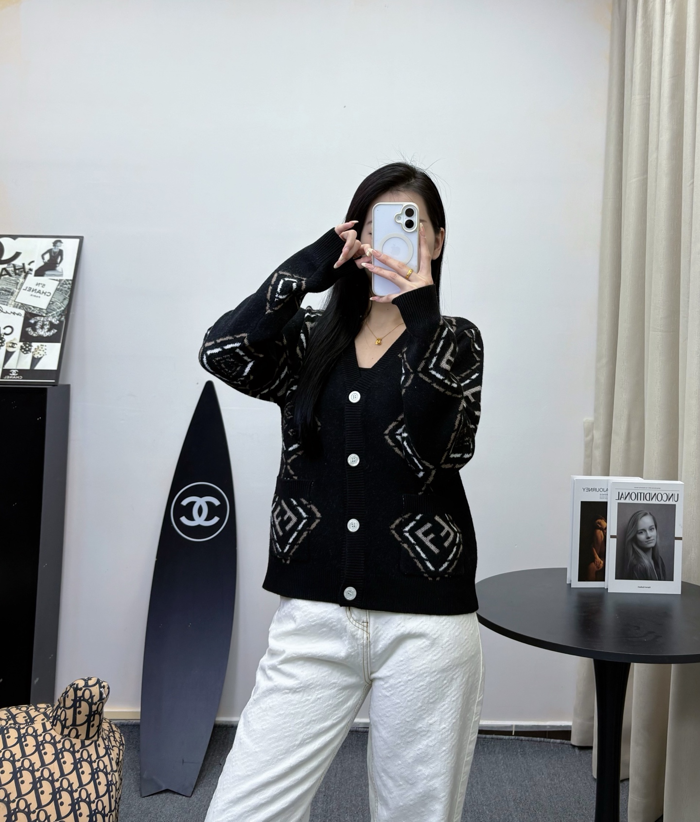 NO:686507,,,19860909,,,Women's clothing