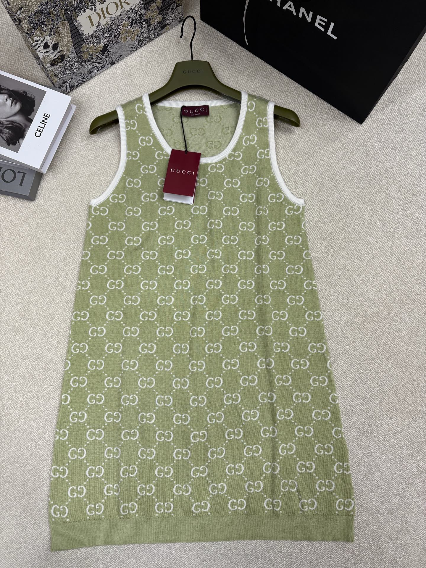 NO:796328,Gucc* 26 new spring and summer style knitted round neck tank top, brand double G letter logo contrasting color old flower jacquard decoration, loose casual and fashionable wear, sizes sml,,gucci,skirts,19860909Gucc* 26春夏新款 针织圆领背心裙 品牌双G字母logo撞色老花提花装饰 宽松休闲时髦穿搭 尺码sml,,gucci,skirts,,Women's clothing