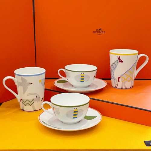 Hermès Animaux Nattes Mug Set | Hand-Painted Porcelain Mugs with Animal Motifs 1 Hermès Animaux Nattes Mug Set | Hand-Painted Porcelain Mugs with Animal Motifs