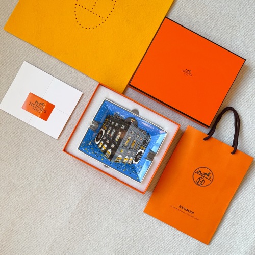 Hermès Ashtray Large Square Change Tray Limoges Porcelain, Blue 1 Hermès Ashtray Large Square Change Tray Limoges Porcelain, Blue
