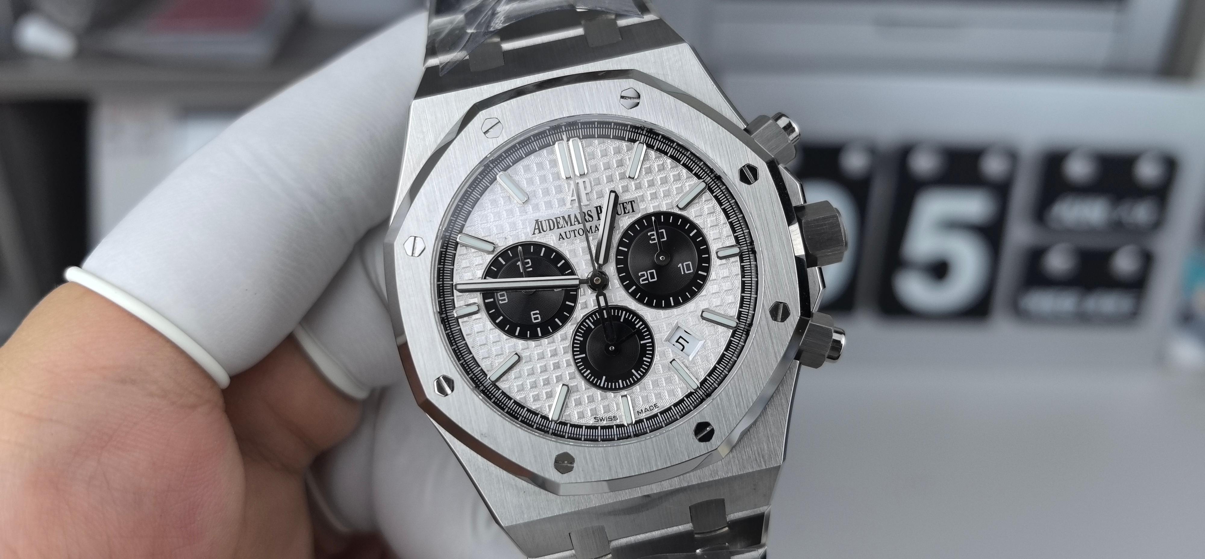 NO:387839,AW26331 White Panda,19860909AW26331白熊猫,,Watch