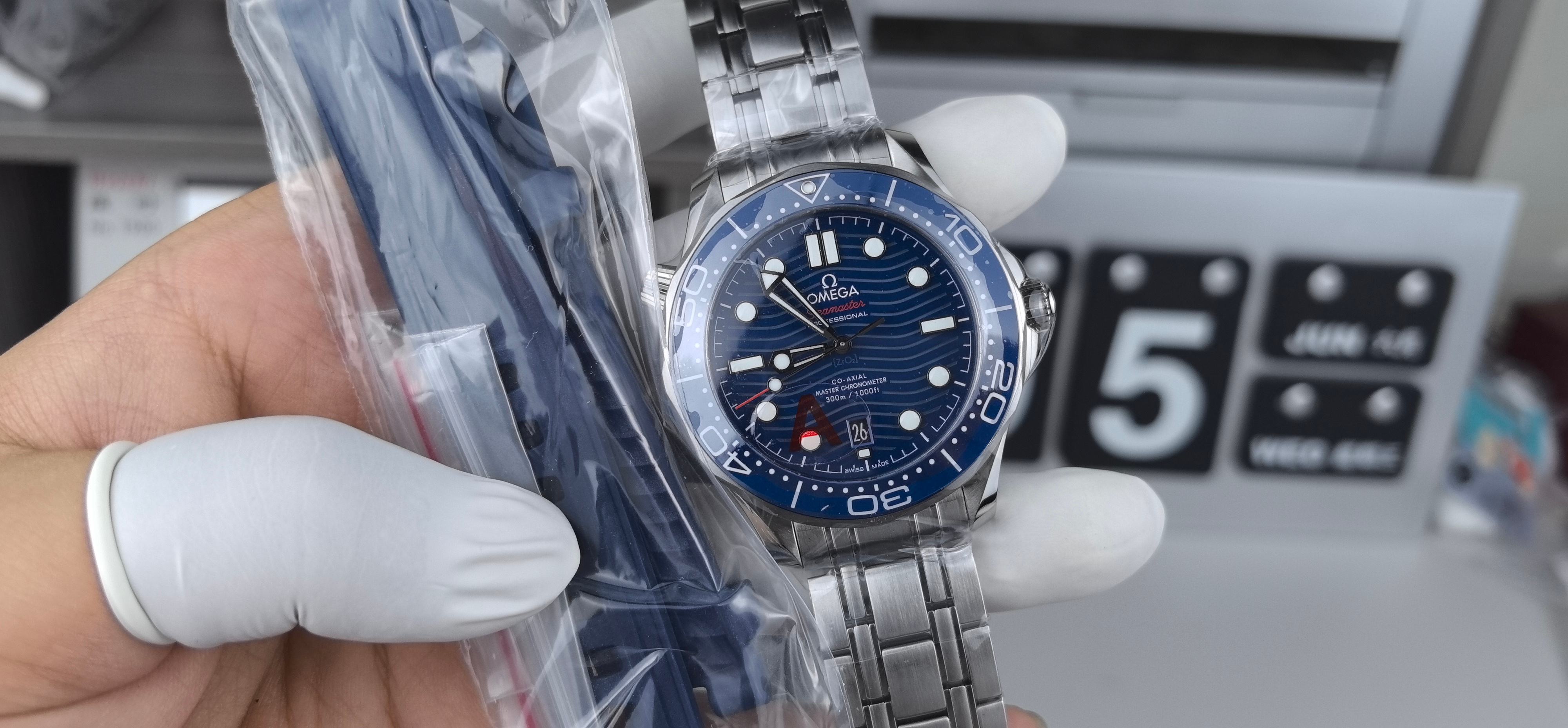 NO:387850,VS Haima Blue Face Tape, All-in-One Machine,19860909VS海马蓝面送胶带,一体机,,Watch