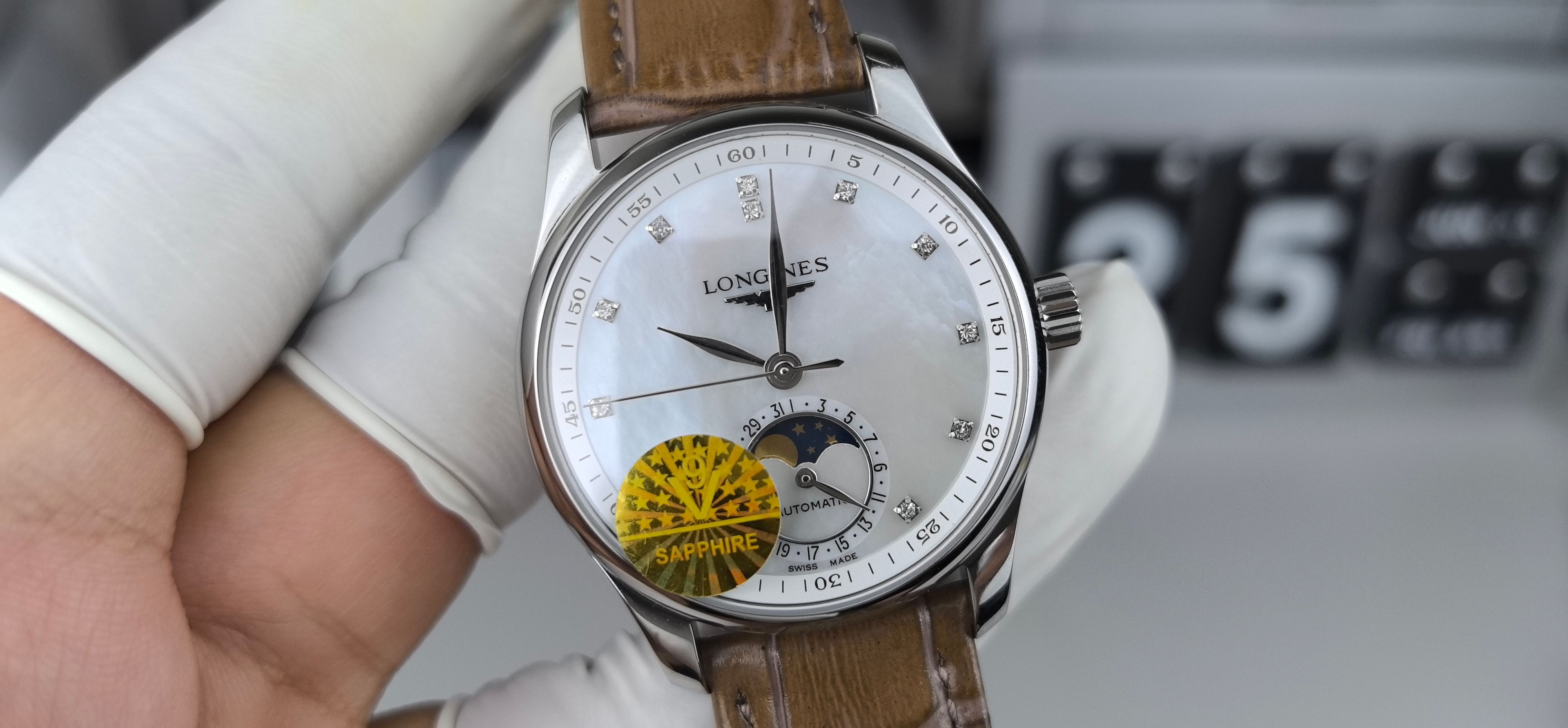 NO:391511,V9 craftsman 34 four-needle moon phase fritillary face,19860909V9名匠34四针月相贝母面,,Watch