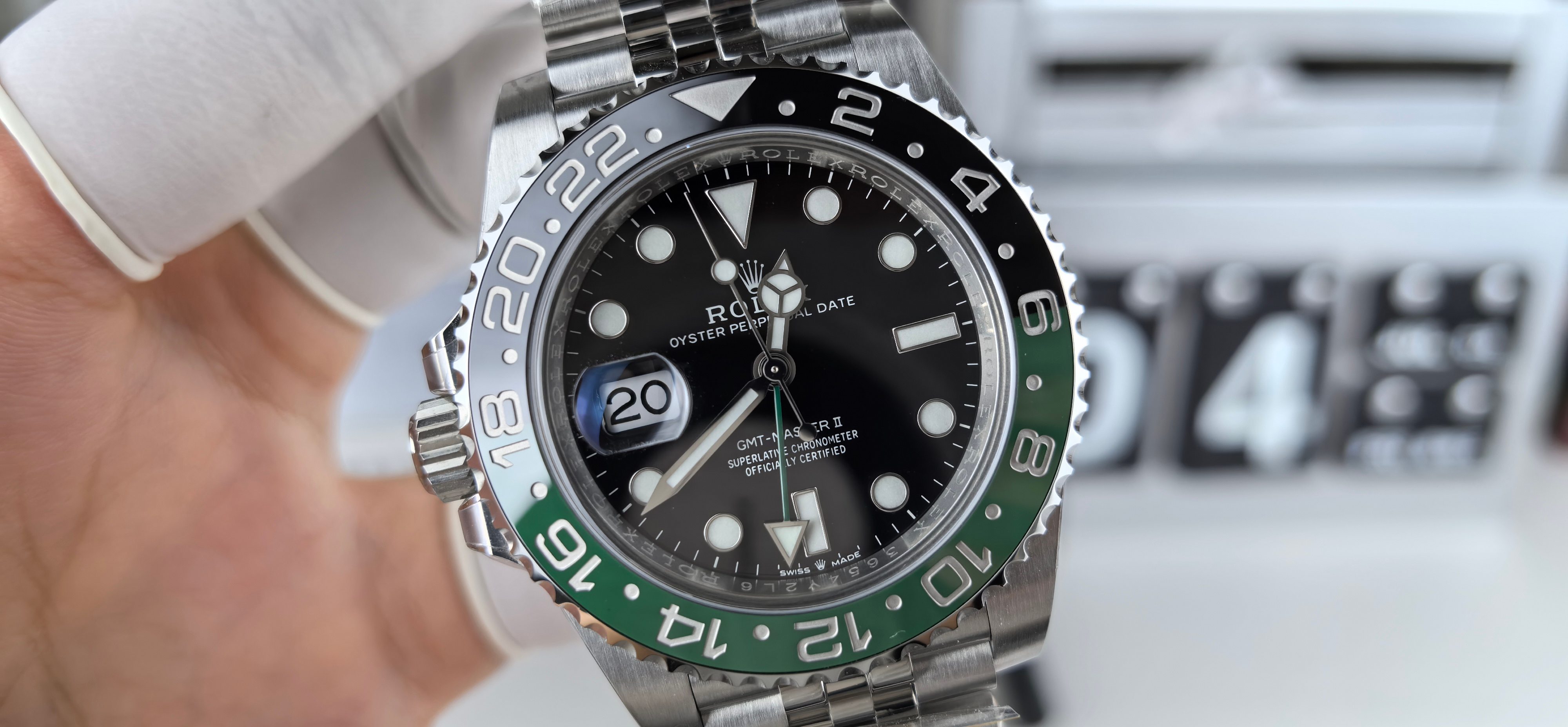 NO:389817,The left-handed Coke circle Dandong,19860909正C左撇子可乐圈丹东,,Watch