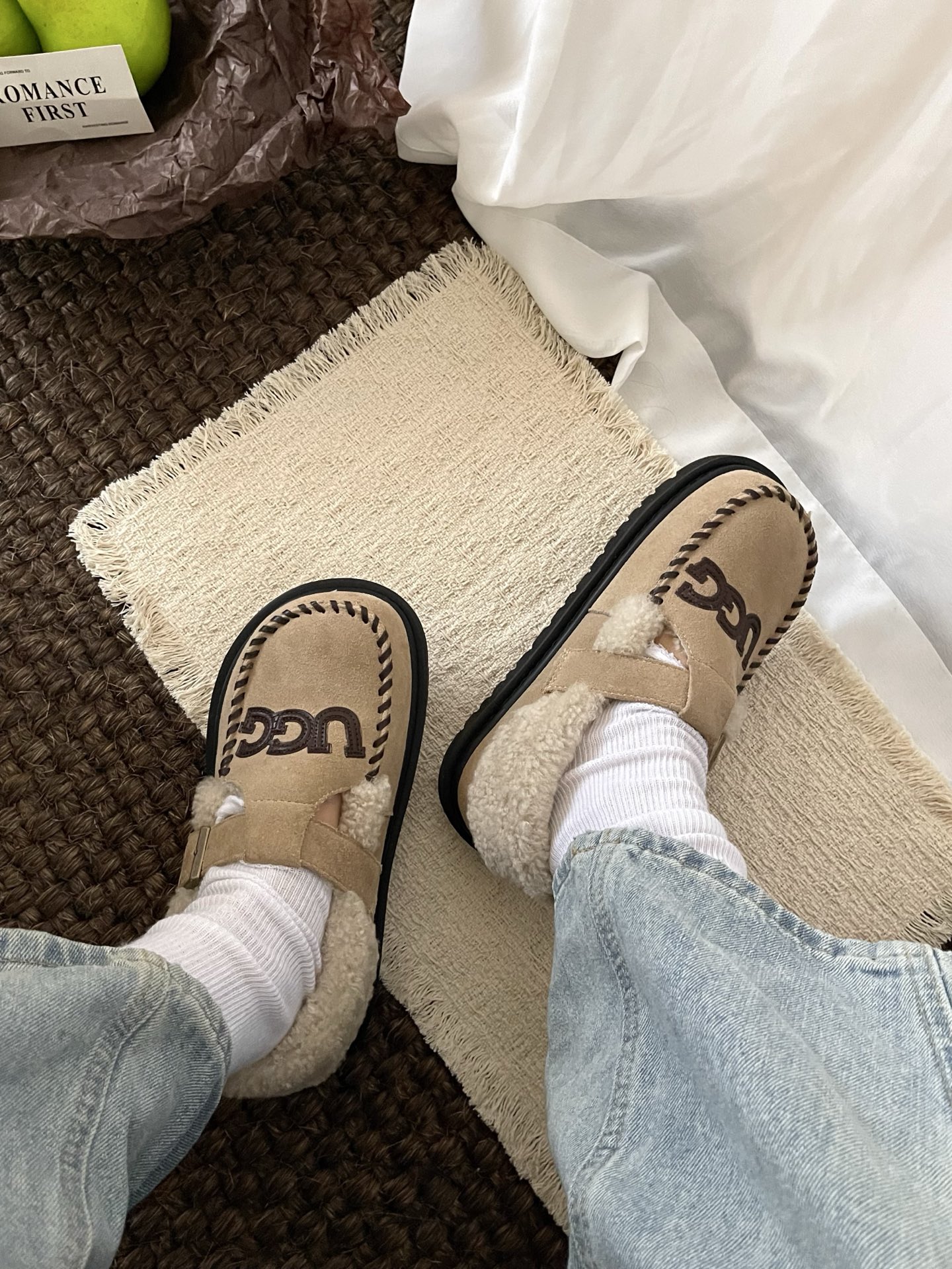 🔥𝐔*𝐠 ₂₀₂₅ . 翻毛泰迪乐福鞋鞋面皮革缝制logo 质感超棒翻毛搭扣设计 满满精致复古风牛反绒搭