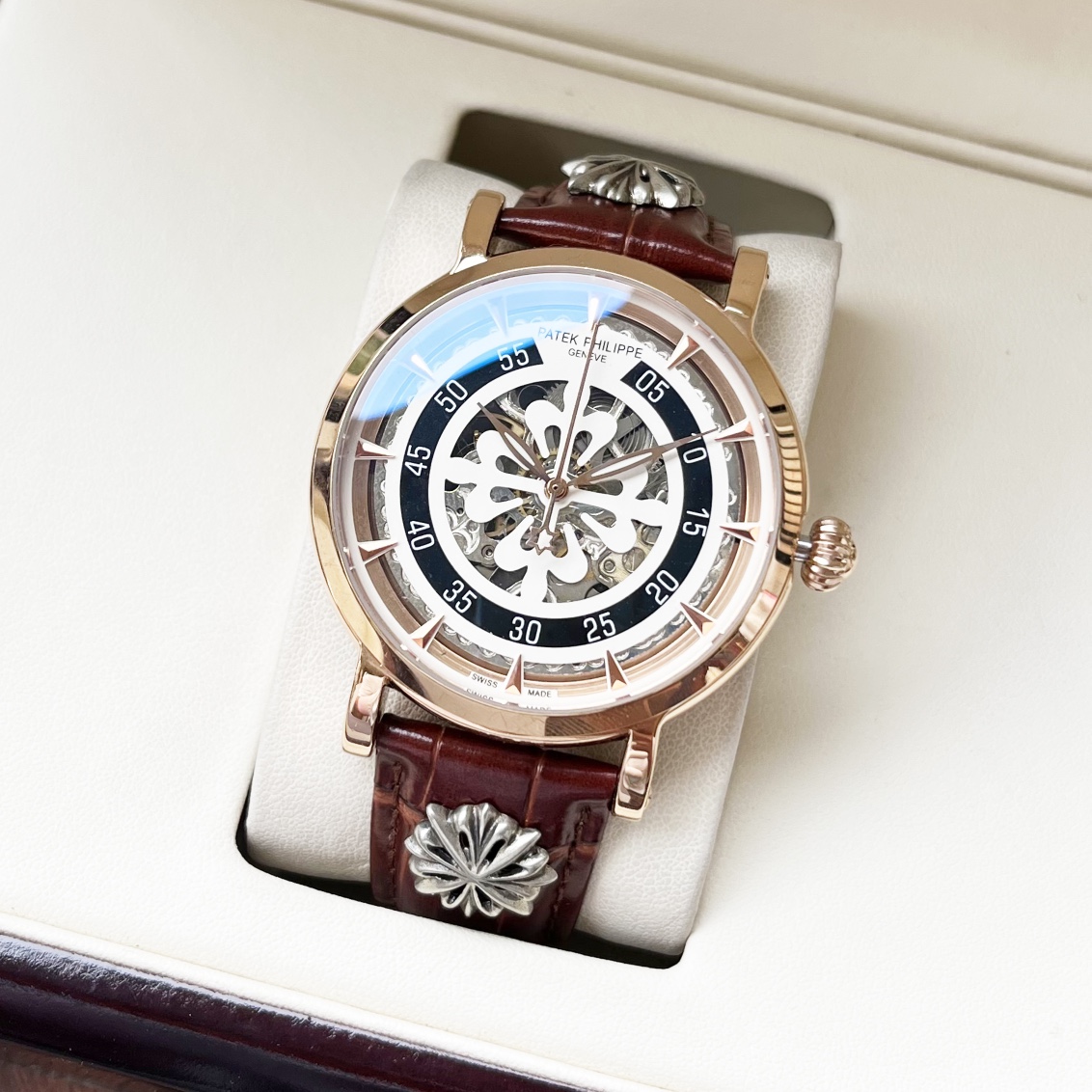 NO:393872,Unified. [Classic Design Elegant and Fashionable] Patek Philippe-PATEK PHILIPPE Men's Watch Fully Automatic Mechanical Movement Mineral Strengthened Glass 316L Steel Case Leather Strap Fashionable and Elegant Business Essential Size: Diameter 42mm Thickness 12mm, Patek Philippe19860909统一.【经典设计 优雅时尚】百达翡丽-PATEK PHILIPPE 男士腕表 全自动机械机芯 矿物强化玻璃 316L精钢表壳 真皮表带 时尚大方 商务必备 尺寸:直径42mm 厚度12mm,,patek philippe,Watch