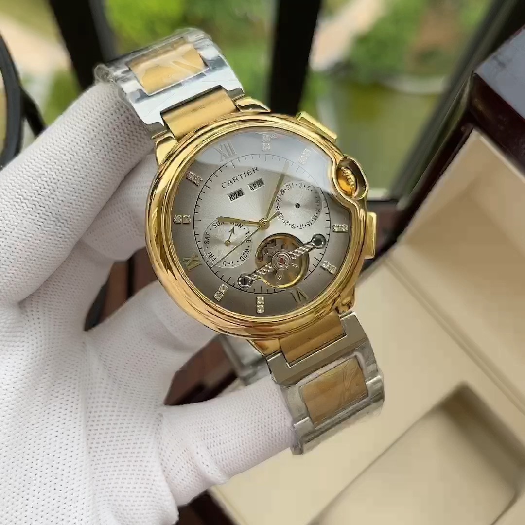 Cartier 风格 优雅 卡地亚-Cartier 男士腕表 全自动机械机芯 矿物强化玻璃 316L精钢表壳 精钢表带 设计 商务休闲 尺寸:直径44mm 厚度12mm