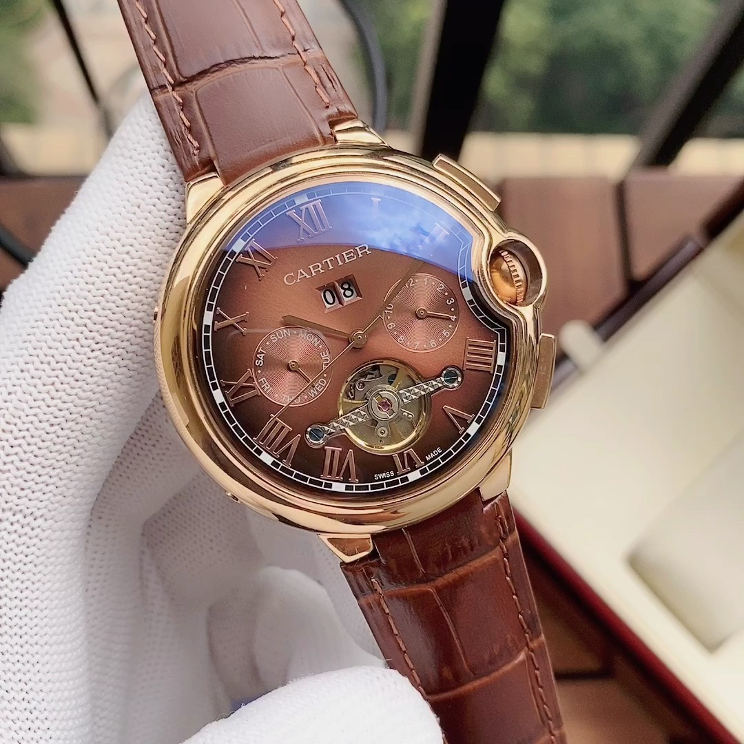 Cartier 全新风格 卡地亚-Cartier 男士腕表 全自动机械机芯 矿物强化玻璃 316L精钢表壳 真皮表带 休闲 商务 尺寸:径44mm 厚度12mm