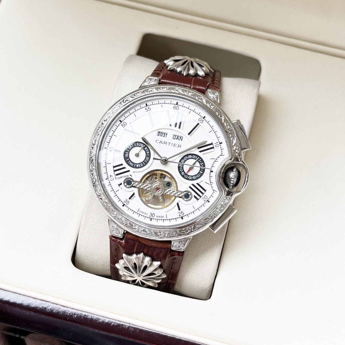 NO:394336,White shell, rose gold. [Classic style, elegant and noble] Cartier-Cartier men's watch, fully automatic mechanical movement, mineral reinforced glass, 316L stainless steel case, leather strap, fashion and casual, business must-have Size: diameter 44mm, thickness 12mm,, cartier, cartier19860909白壳,玫瑰金.【经典风格 高雅尊贵】卡地亚-Cartier 男士腕表 全自动机械机芯 矿物强化玻璃 316L精钢表壳 真皮表带 时尚休闲 商务必备 尺寸:直径44mm 厚度12mm,,cartier,cartier,Watch