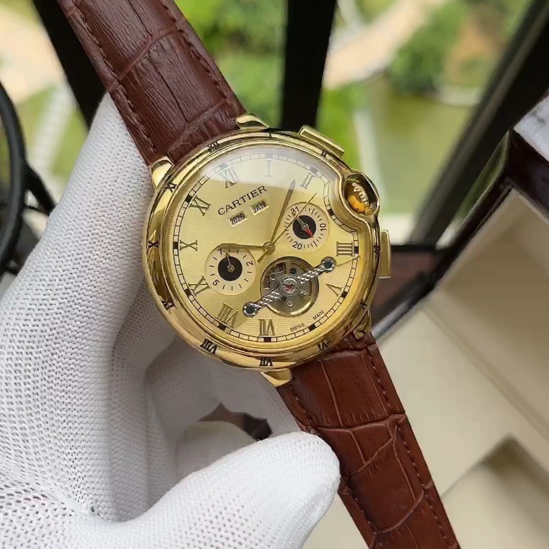 Cartier 全新设计 典雅 卡地亚-Cartier 男士腕表 全自动机械机芯 矿物强化玻璃 316L精钢表壳 真皮表带 飞轮 商务休闲 尺寸:径44mm 厚度12mm
