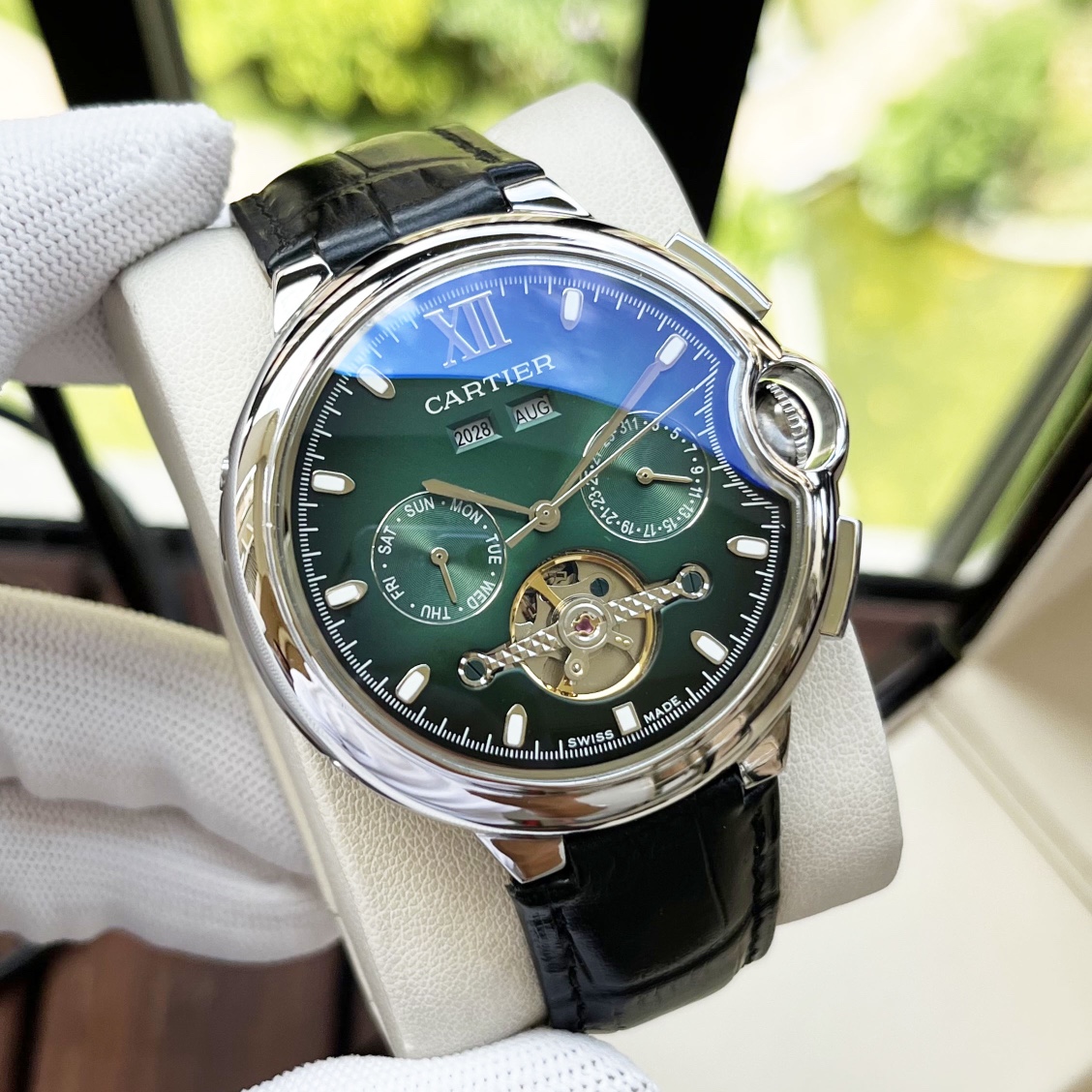 Cartier 白壳 玫金壳 【全新风格 】卡地亚-Cartier 男士腕表 全自动机械机芯 矿物强化玻璃 316L精钢表壳 真皮表带 休闲 商务 尺寸:径44mm 厚度12mm