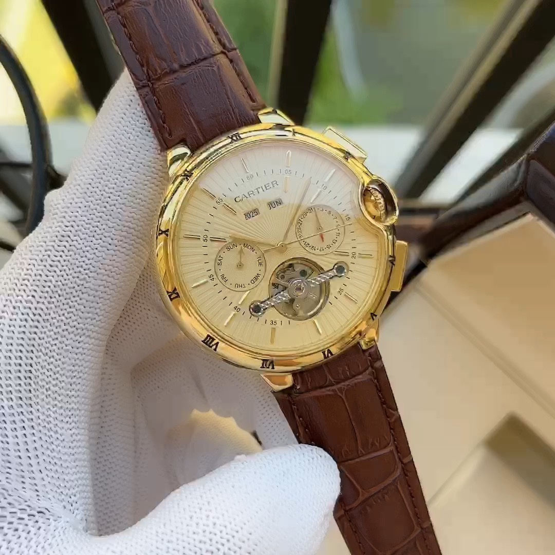 Cartier 优雅气质 卡地亚-Cartier 男士腕表 全自动机械机芯 矿物强化玻璃 316L精钢表壳 真皮表带 休闲 商务 尺寸:径44mm 厚度12mm