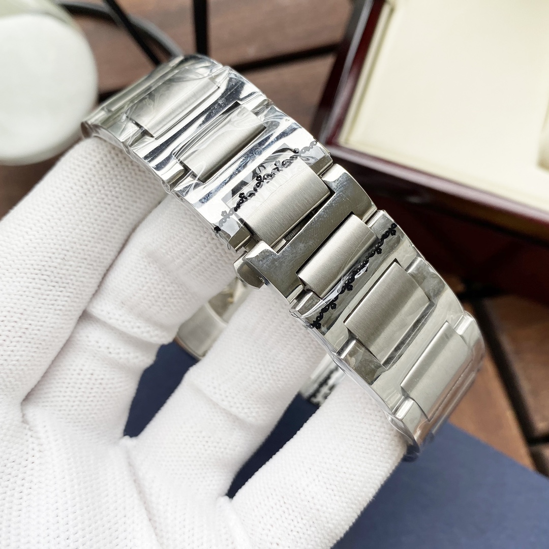 Cartier 白壳 玫瑰金 钢带+ 【简约 优雅大方】卡地亚-Cartier 男士腕表 全自动机械机芯 矿物强化玻璃 316L精钢表壳 精钢表带 全新风格 商务休闲 尺寸:直径44mm 厚度12mm