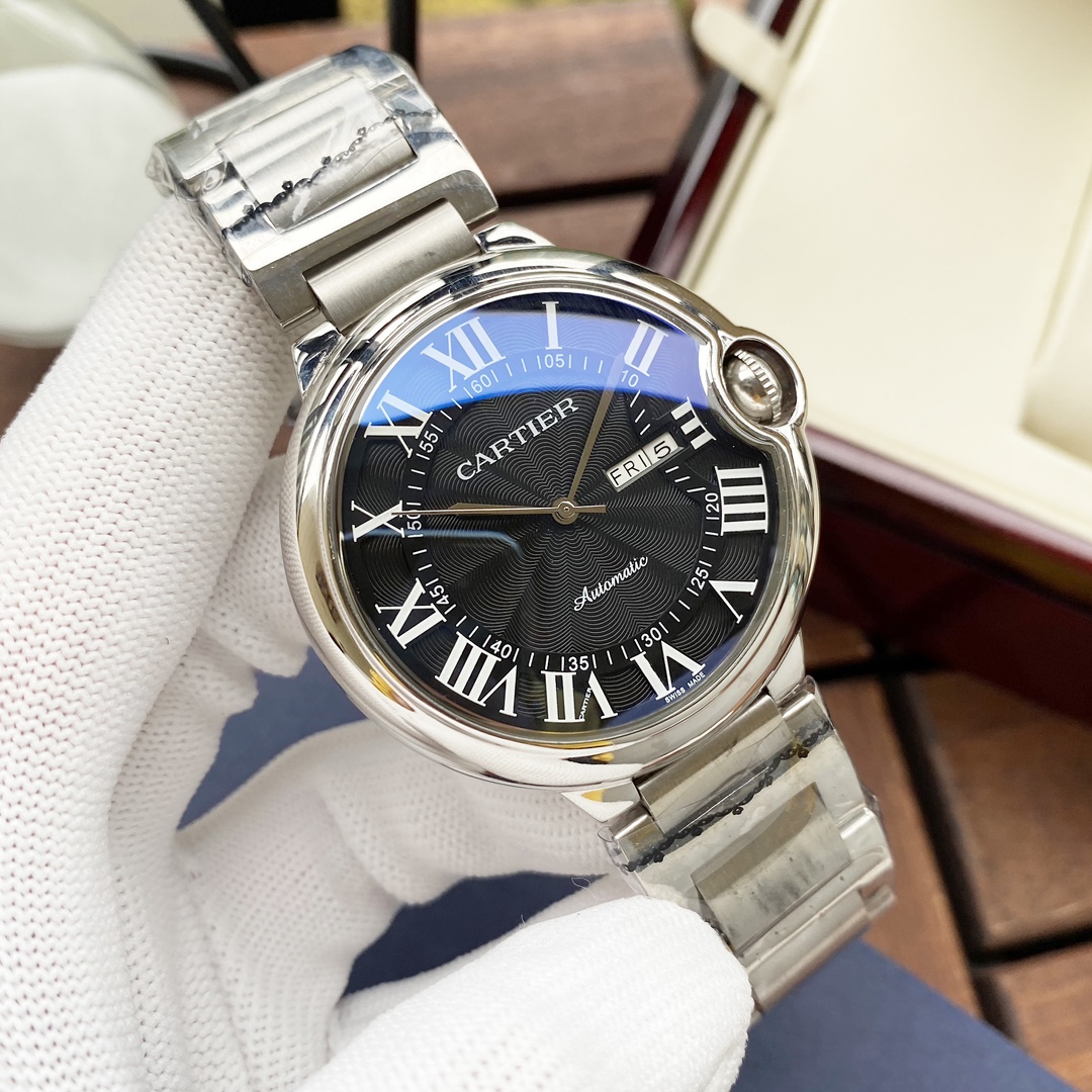 Cartier 白壳 玫瑰金 钢带+ 【简约 优雅大方】卡地亚-Cartier 男士腕表 全自动机械机芯 矿物强化玻璃 316L精钢表壳 精钢表带 全新风格 商务休闲 尺寸:直径44mm 厚度12mm