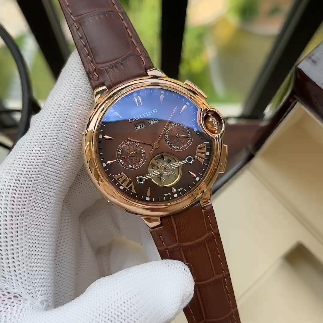 Cartier 全新设计 典雅 卡地亚-Cartier 男士腕表 全自动机械机芯 矿物强化玻璃 316L精钢表壳 真皮表带 休闲 商务 尺寸:径44mm 厚度12mm