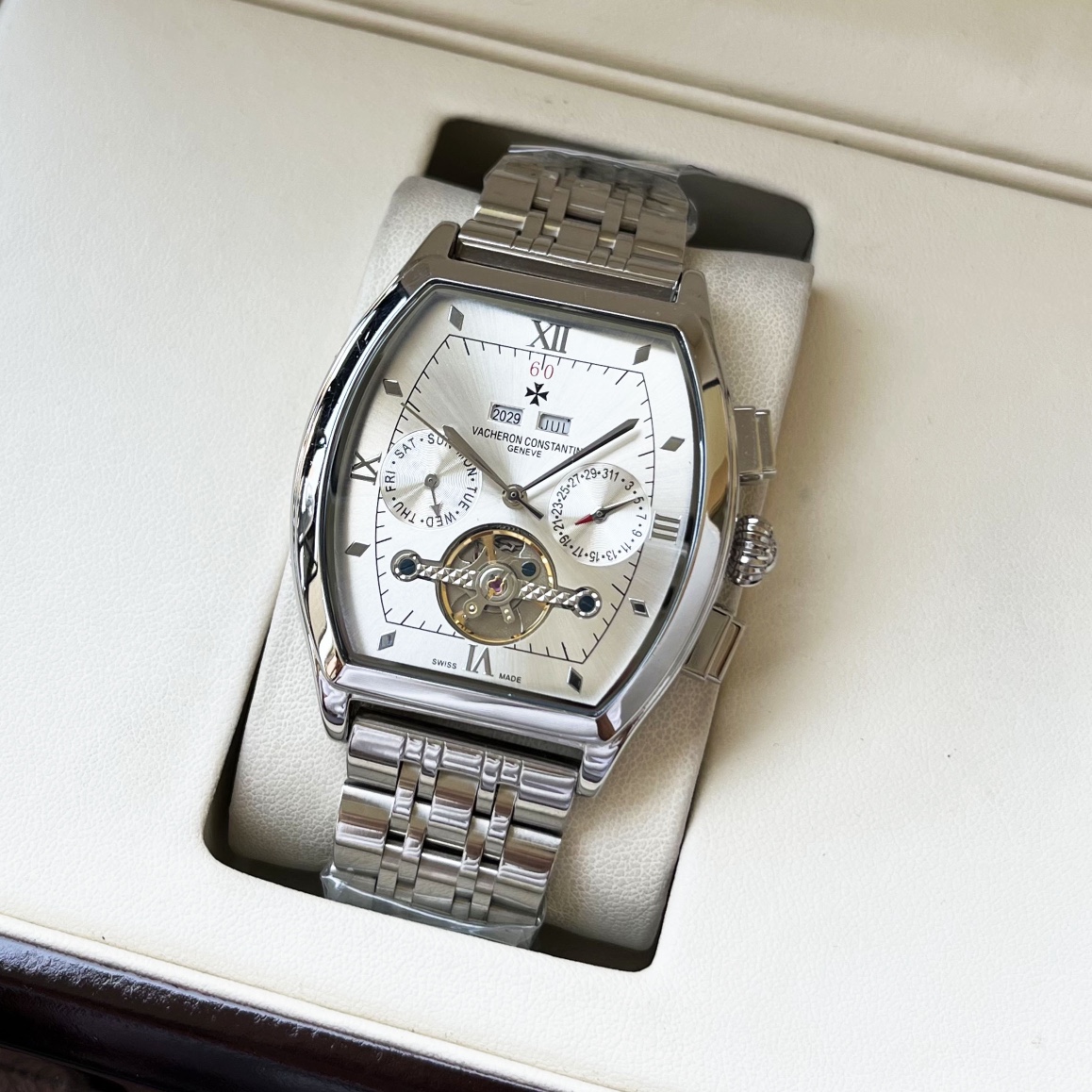 NO:393698,White shell, rose gold. [Fashion and elegant, classic hot sale] Vacheron Conststinent - Vacheron Conststin Men's watch Fully automatic mechanical movement Mineral reinforced glass 316L stainless steel case Steel strap Simple and atmospheric Business must-have Size: Diameter 42mm Thickness 12mm, Vacheron19860909白壳,玫瑰金.【时尚优雅 经典热卖】江诗丹顿-Vacheron Constsntin 男士腕表 全自动机械机芯 矿物强化玻璃 316L精钢表壳 精钢表带 简约大气 商务必备 尺寸:直径42mm 厚度12mm,,vacheron,Watch