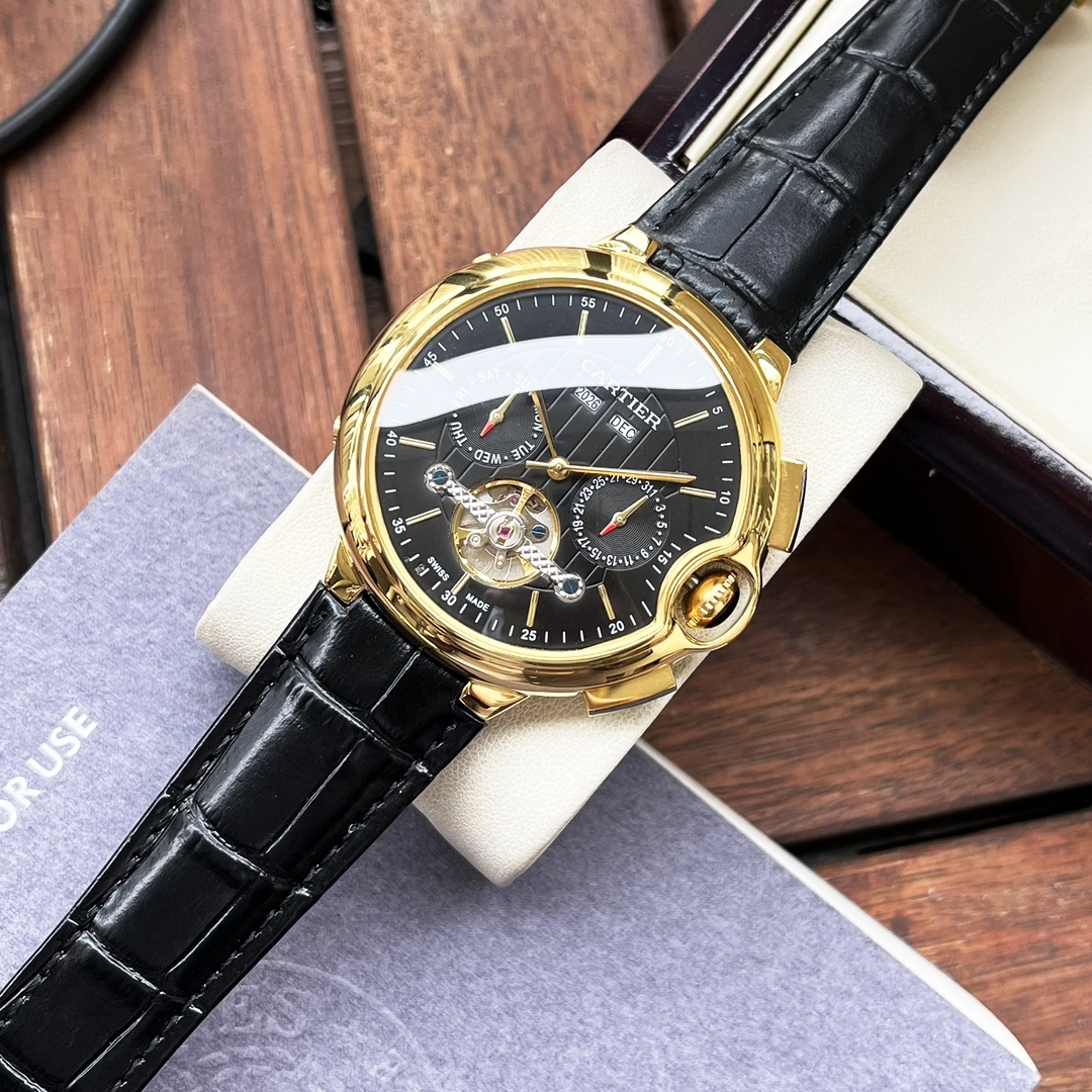 Cartier 白壳 玫金壳 【全新风格 】卡地亚-Cartier 男士腕表 全自动机械机芯 矿物强化玻璃 316L精钢表壳 真皮表带 休闲 商务 尺寸:直径44mm 厚度12mm