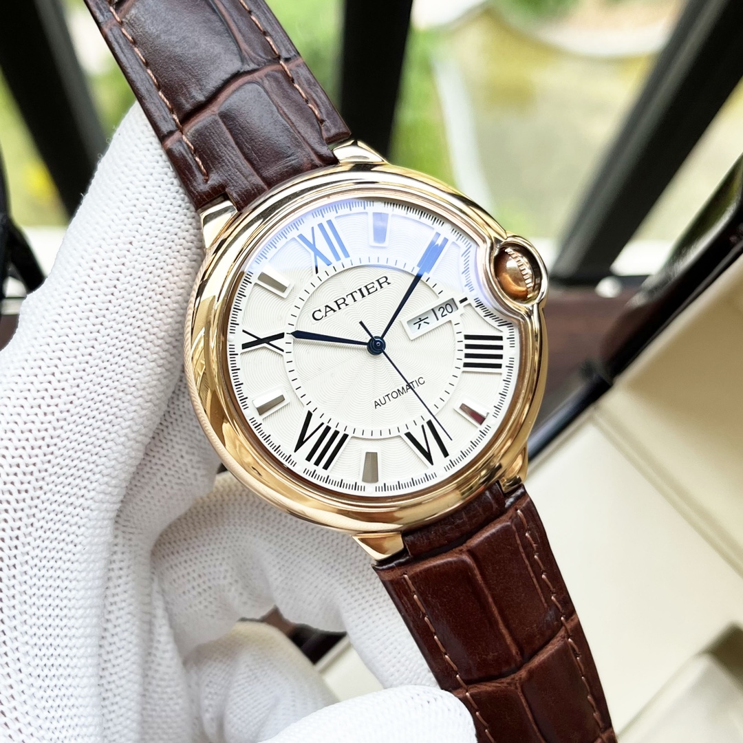 Cartier 简约 优雅大方卡地亚-Cartier 男士腕表 全自动机械机芯 矿物强化玻璃 316L精钢表壳 真皮表带 全新风格 商务休闲 尺寸:径44mm 厚度12mm
