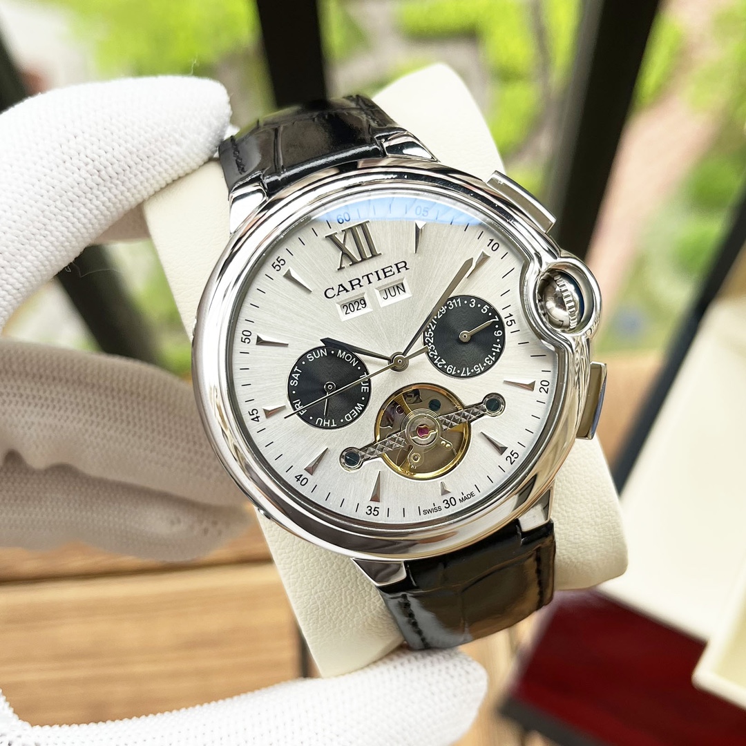 Cartier 白壳 玫金壳 【全新风格 】卡地亚-Cartier 男士腕表 全自动机械机芯 矿物强化玻璃 316L精钢表壳 真皮表带 休闲 商务 尺寸:直径44mm 厚度12mm