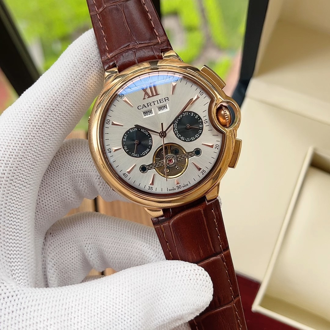 Cartier 全新风格 卡地亚-Cartier 男士腕表 全自动机械机芯 矿物强化玻璃 316L精钢表壳 真皮表带 休闲 商务 尺寸:直径44mm 厚度12mm
