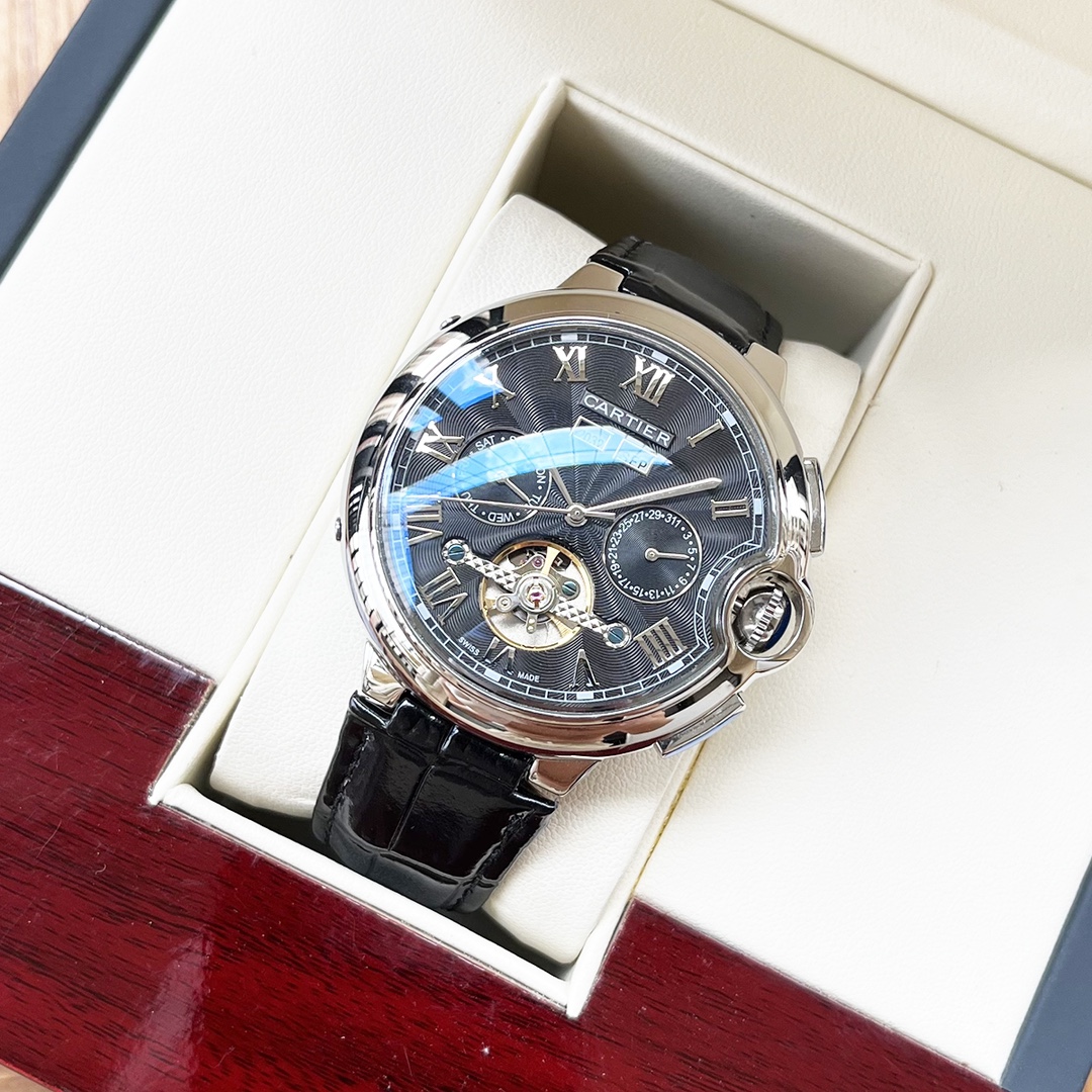 Cartier 白壳 玫瑰金 【简约风格 优雅大方】卡地亚-Cartier 男士腕表 全自动机械机芯 矿物强化玻璃 316L精钢表壳 真皮表带 设计 商务休闲 尺寸:径44mm 厚度12mm