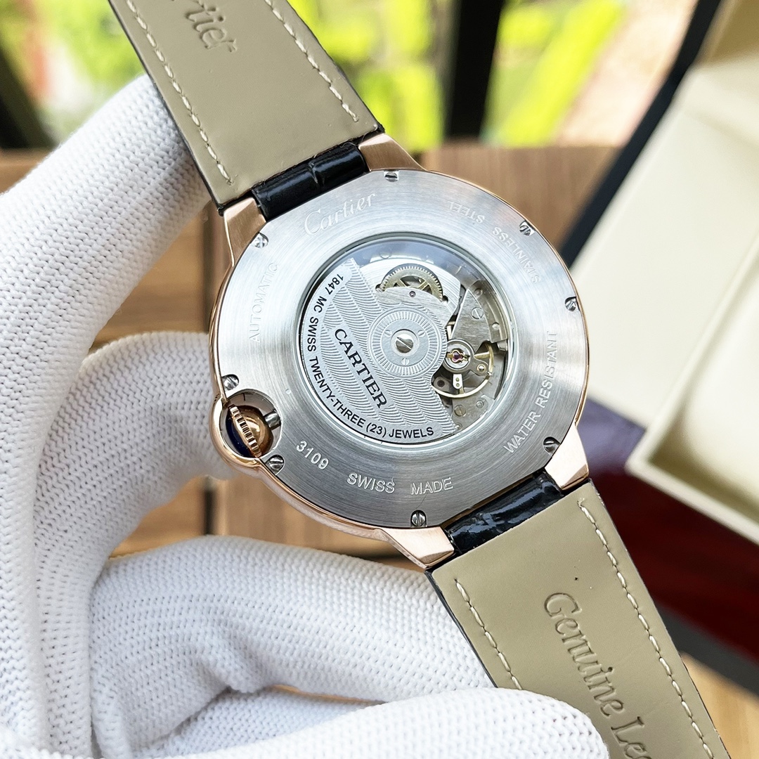 Cartier 白壳5 玫瑰金 钢带+30 【简约设计 优雅大方】卡地亚-Cartier 男士腕表 全自动机械机芯 矿物强化玻璃 316L精钢表壳 精钢/真皮表带 商务休闲 绅士 尺寸:径44mm 厚度12mm