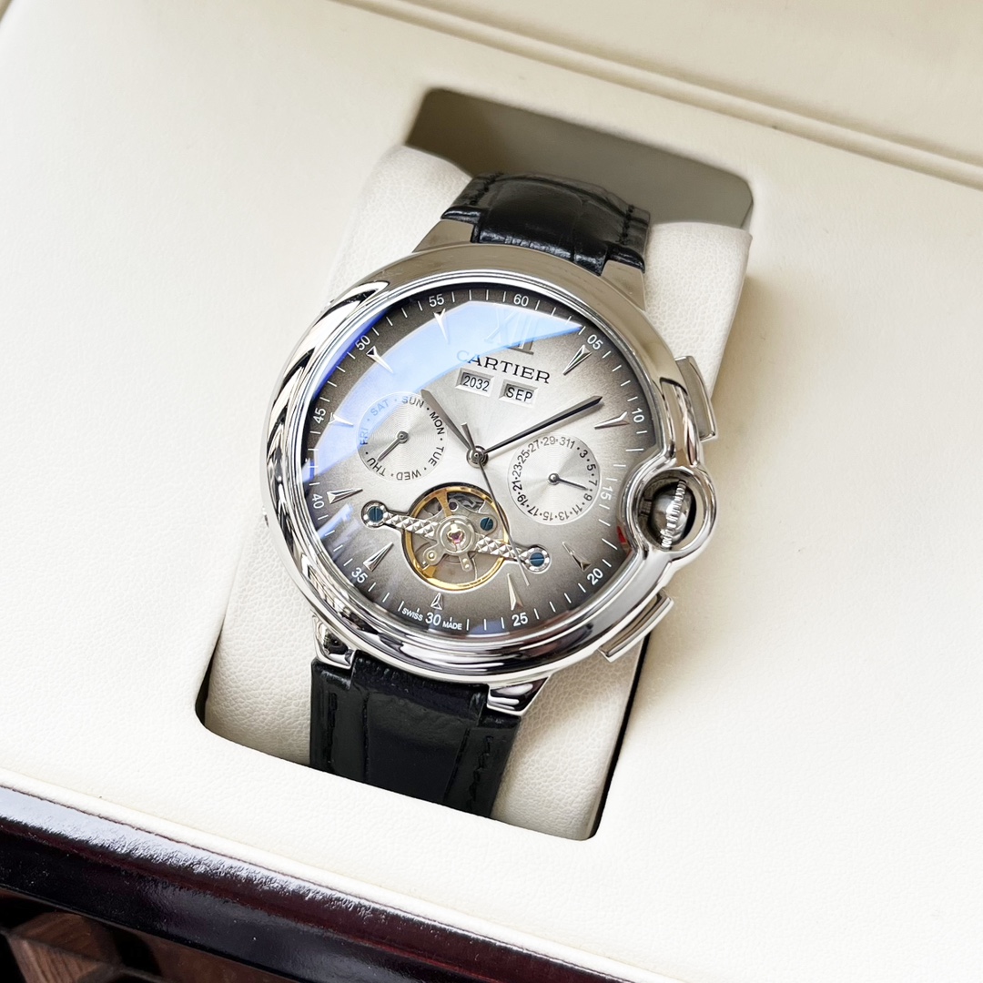 NO:393988,White shell, rose gold shell. [New style, classic hot sale] Cartier-Cartier men's watch, fully automatic mechanical movement, mineral reinforced glass, 316L stainless steel case, leather strap, fashion and casual, business must-have Size: diameter 44mm, thickness 12mm,, cartier, cartier19860909白壳,玫金壳.【全新风格 经典热卖】卡地亚-Cartier 男士腕表 全自动机械机芯 矿物强化玻璃 316L精钢表壳 真皮表带 时尚休闲 商务必备 尺寸:直径44mm 厚度12mm,,cartier,cartier,Watch