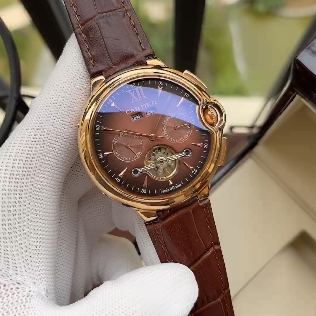 Cartier 全新风格 卡地亚-Cartier 男士腕表 全自动机械机芯 矿物强化玻璃 316L精钢表壳 真皮表带 休闲 商务 尺寸:径44mm 厚度12mm