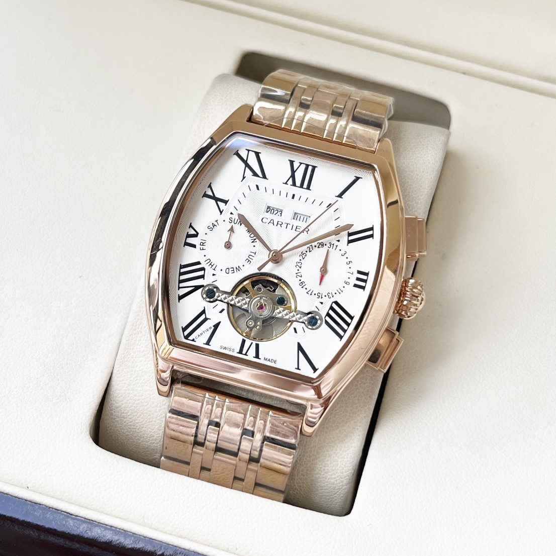 Cartier 全新风格 卡地亚-Cartier 男士腕表 全自动机械机芯 矿物强化玻璃 316L精钢表壳 精钢表带 休闲 商务 尺寸:径44mm 厚度12mm