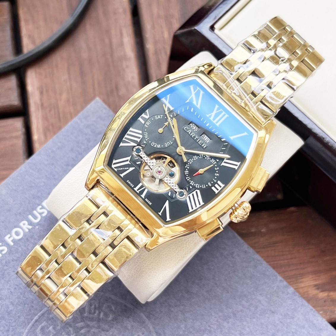 Cartier 全新风格 卡地亚-Cartier 男士腕表 全自动机械机芯 矿物强化玻璃 316L精钢表壳 精钢表带 休闲 商务 尺寸:径44mm 厚度12mm
