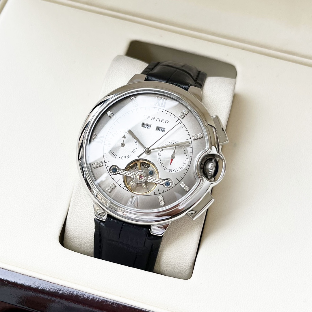 Cartier 全新风格 卡地亚-Cartier 男士腕表 全自动机械机芯 矿物强化玻璃 316L精钢表壳 真皮表带 休闲 商务 尺寸:径44mm 厚度12mm