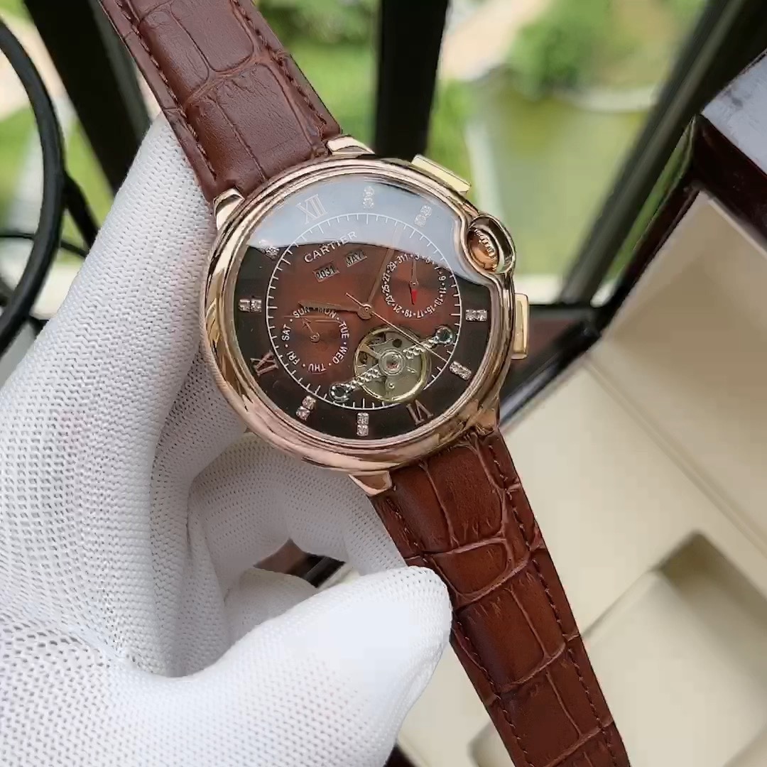 Cartier 全新风格 卡地亚-Cartier 男士腕表 全自动机械机芯 矿物强化玻璃 316L精钢表壳 真皮表带 休闲 商务 尺寸:径44mm 厚度12mm