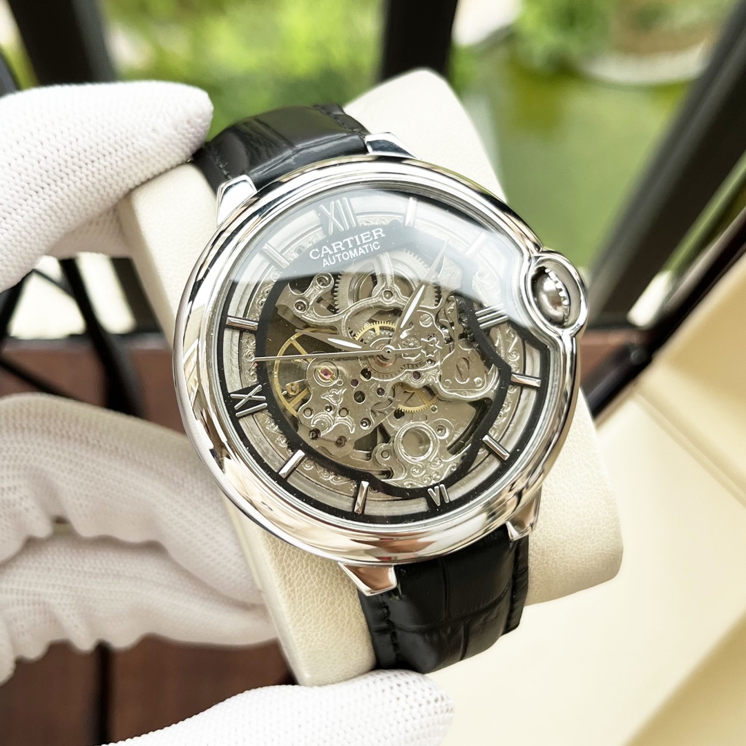 Cartier 全新风格 卡地亚-Cartier 男士腕表 全自动机械机芯 矿物强化玻璃 316L精钢表壳 真皮表带 休闲 商务 尺寸:径44mm 厚度12mm