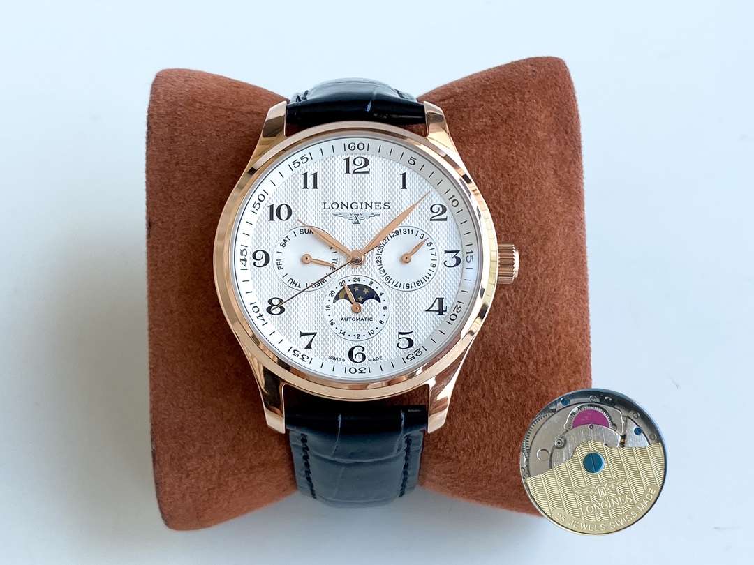 NO:394216,White shell, rose gold, steel belt. Longines famous multi-function watch. There are weekly at 3:6:9:00, 24 hours moon phase function. It adopts 3836 movement (stable and accurate when walking). The side of the shell adopts wire drawing technology to make the whole more refined and durable. [Newly upgraded, classic and versatile] Longines men's watch, fully automatic mechanical movement, mineral reinforced glass, 316L stainless steel case, imported Italian calfskin strap (the back of the strap has more leather pattern) Fashion design, business and casual Size: 40mm diameter, 12mm thickness, excellent production, must be boutique,, longines, cowhide19860909白壳,玫瑰金,钢带.浪琴名匠多功能腕表 3点6点9点位置分别设有星期 日期 24小时月相功能 采用3836机芯(稳定 走时精准) 壳侧身更是采用了拉丝工艺 让整体更加精致 耐用【全新升级 经典百搭】浪琴-Longines 男士腕表 全自动机械机芯 矿物强化玻璃 316L精钢表壳 进口意大利小牛皮表带 (表带背面更有同色皮纹) 时尚设计 商务休闲 尺寸:直径40mm 厚度12mm 卓越出品 必是精品,,longines,cowhide,Watch