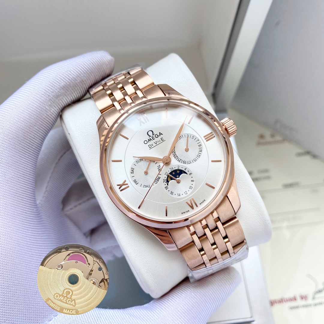 NO:393926,White shell, rose gold, steel belt. Butterfly flying classic multi-function watch. There are weekly at 3:6:9:00, 24 hours moon phase function. It adopts 3836 movement (stable and accurate when walking). The side of the shell adopts wire drawing technology to make the whole more refined and durable. [Newly upgraded, classic and versatile] Omega-Omega Men's watch Fully automatic mechanical movement Mineral reinforced glass 316L stainless steel case Imported Italian calfskin strap (the back of the strap has more leather pattern) /316 stainless steel matte steel strap (better texture) Fashion design Business and leisure Size: 40mm diameter, 12mm thickness, excellent products, continuous, omega, cowhide19860909白壳,玫瑰金,钢带.蝶飞经典多功能腕表 3点6点9点位置分别设有星期 日期 24小时月相功能 采用3836机芯(稳定 走时精准) 壳侧身更是采用了拉丝工艺 让整体更加精致 耐用【全新升级 经典百搭】欧米茄-Omega 男士腕表 全自动机械机芯 矿物强化玻璃 316L精钢表壳 进口意大利小牛皮表带 (表带背面更有同色皮纹) /316精钢磨砂钢带（质感更好）时尚设计 商务休闲 尺寸:直径40mm 厚度12mm 卓越出品精品不断,,omega,cowhide,Watch