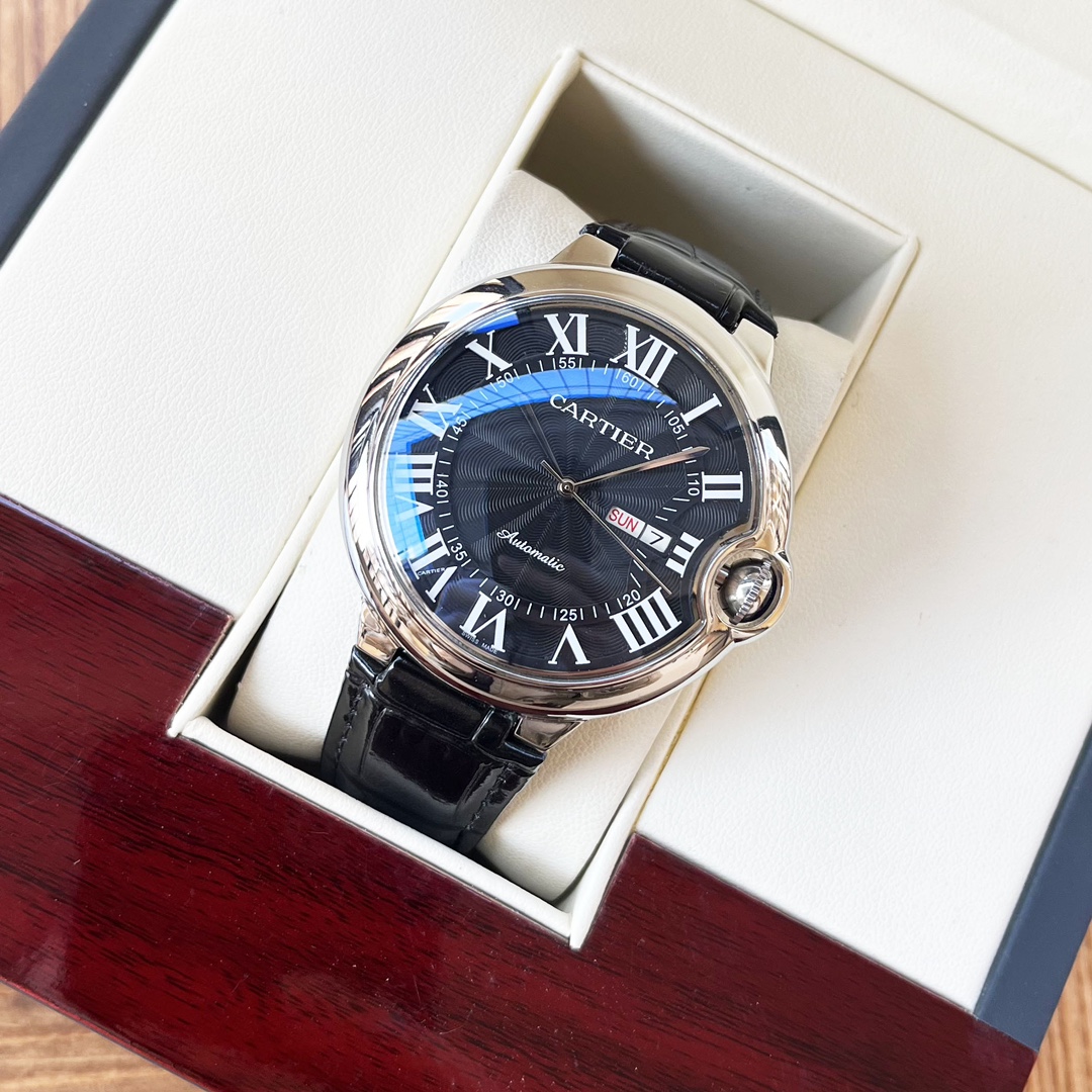 Cartier 白壳 玫瑰金 【简约 优雅大方】卡地亚-Cartier 男士腕表 全自动机械机芯 矿物强化玻璃 316L精钢表壳 真皮表带 全新风格 商务休闲 尺寸:径44mm 厚度12mm