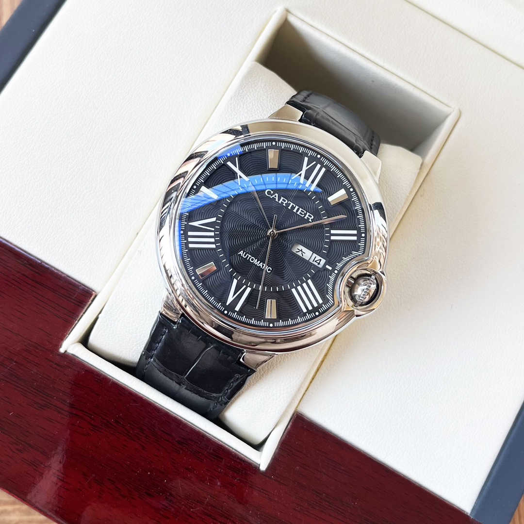 Cartier 白壳 玫瑰金 【简约 优雅大方】卡地亚-Cartier 男士腕表 全自动机械机芯 矿物强化玻璃 316L精钢表壳 真皮表带 全新风格 商务休闲 尺寸:径44mm 厚度12mm